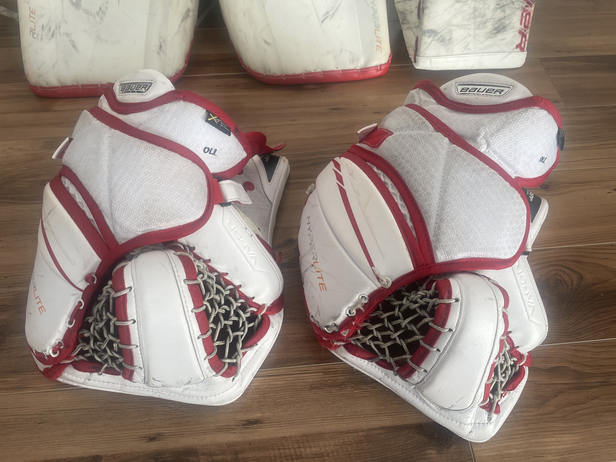 Bauer hockey goalie full Right Set SidelineSwap