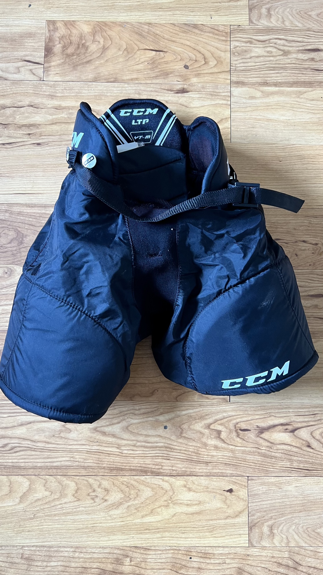 Youth Medium CCM LTP Hockey Pants SidelineSwap