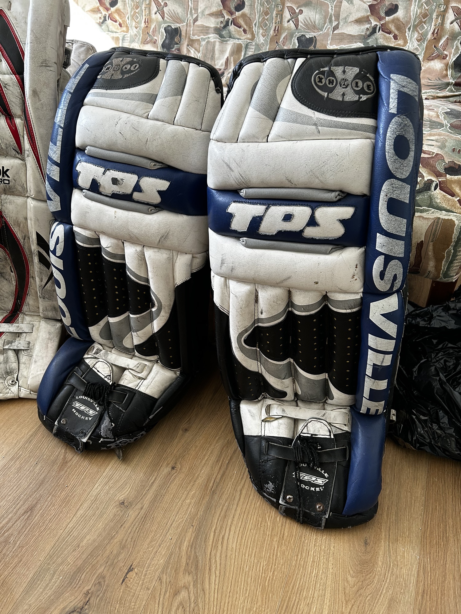 33 inch Tps Xhale Goalie pads SidelineSwap