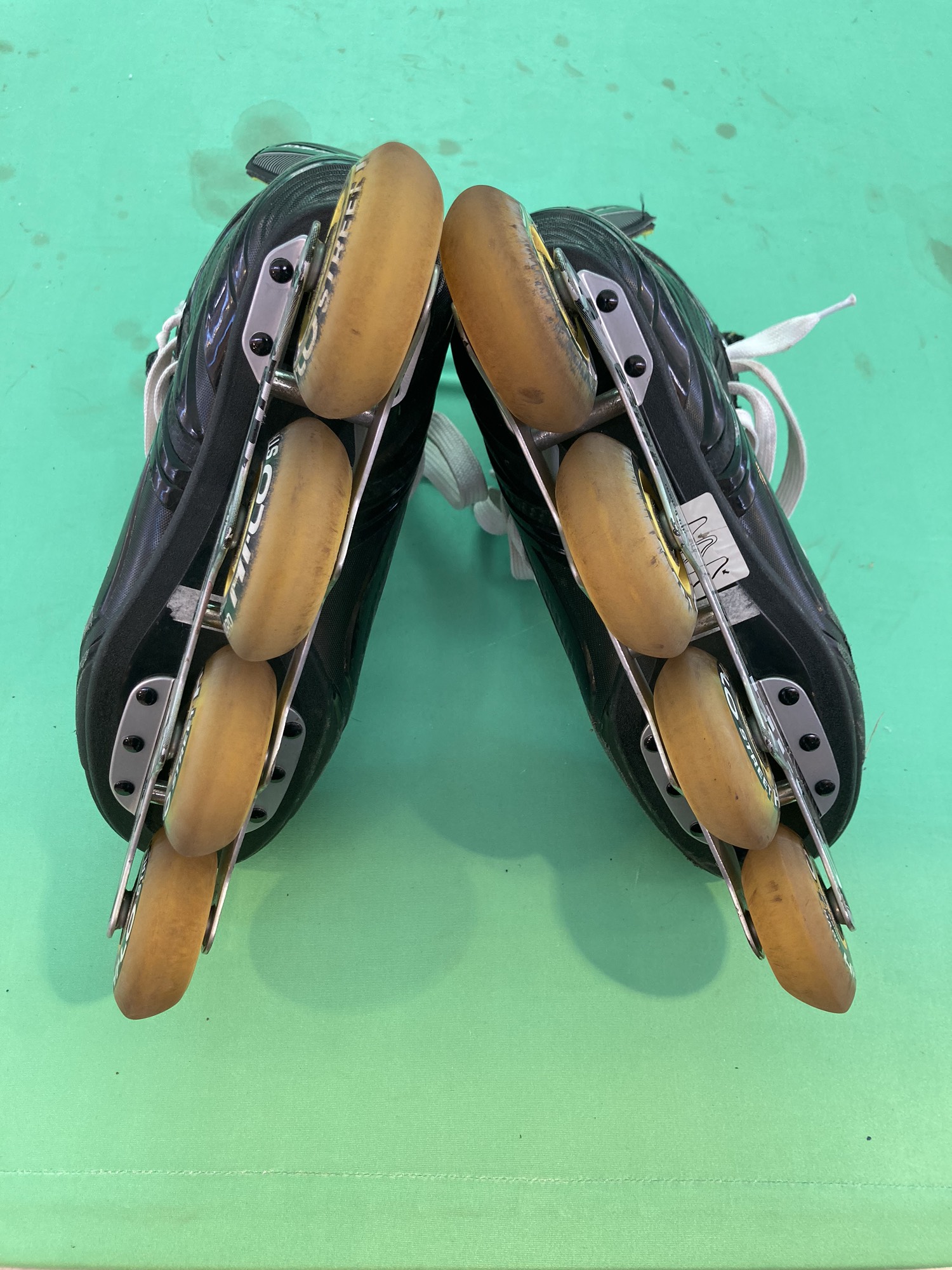 Used Bauer RS Inline Skates (Regular) 4.0 SidelineSwap