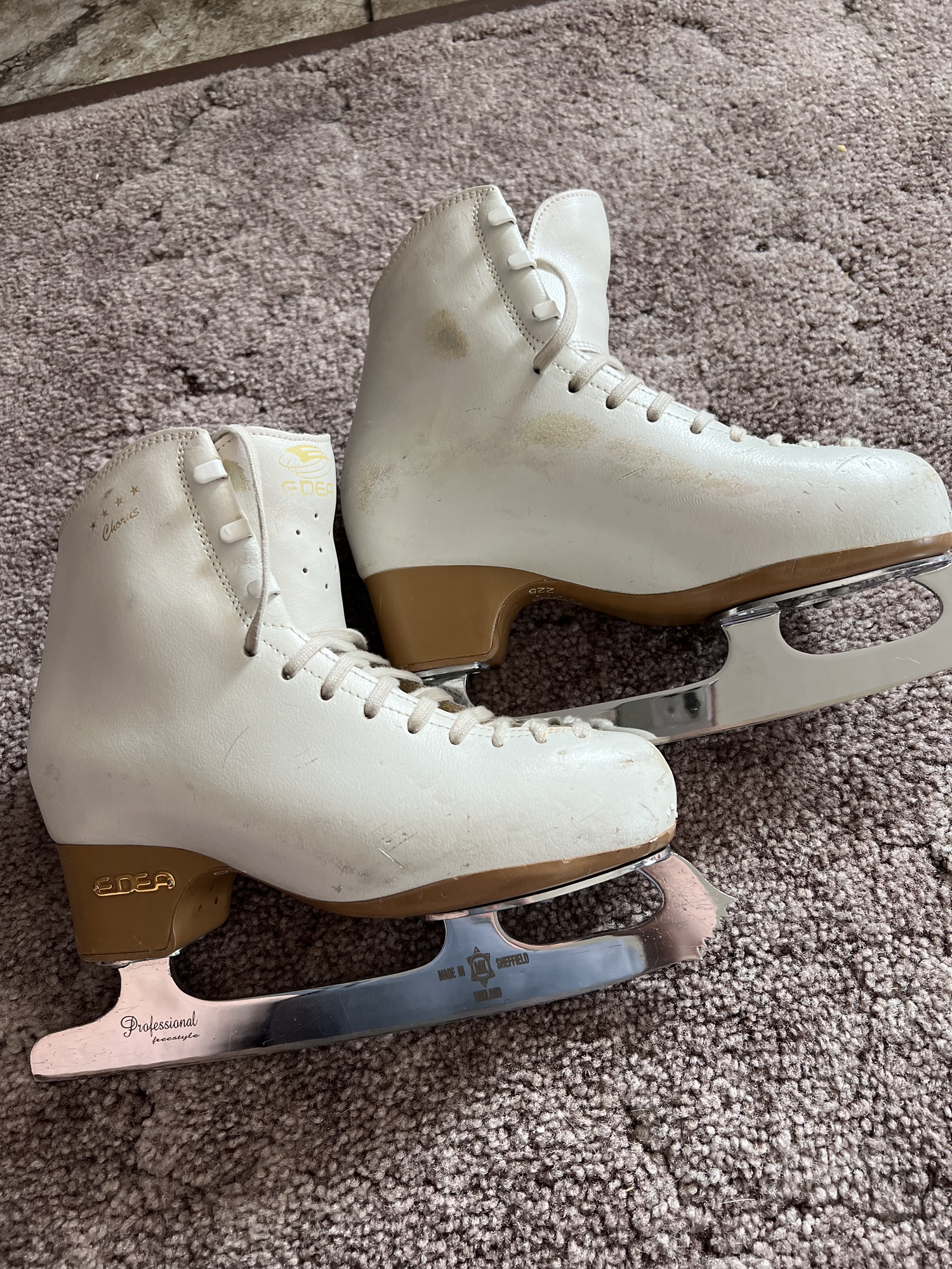 Edea Chorus 225 figure skates with MK Sheffield Professional Freestyle