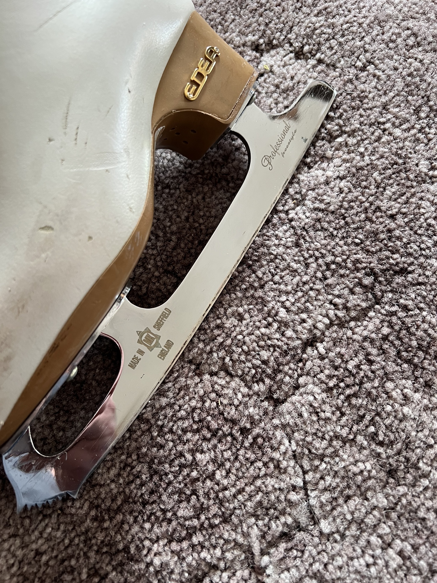 Edea Chorus 225 figure skates with MK Sheffield Professional Freestyle