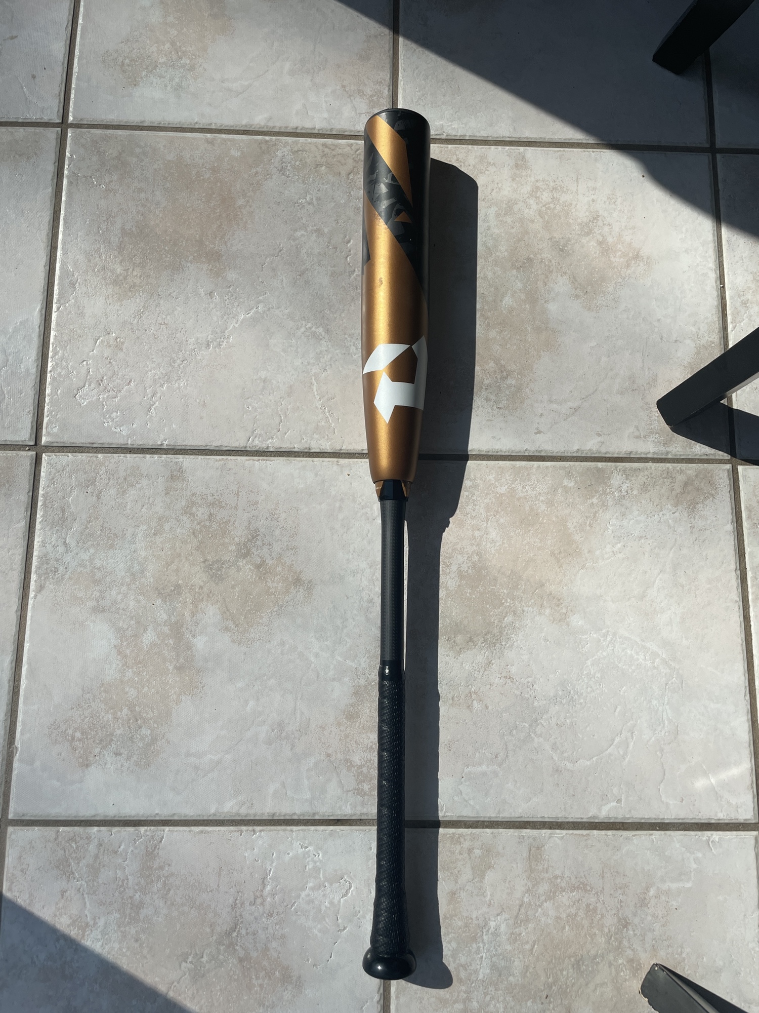 Used 2023 DeMarini (3) 28 oz 31" Zoa Bat SidelineSwap