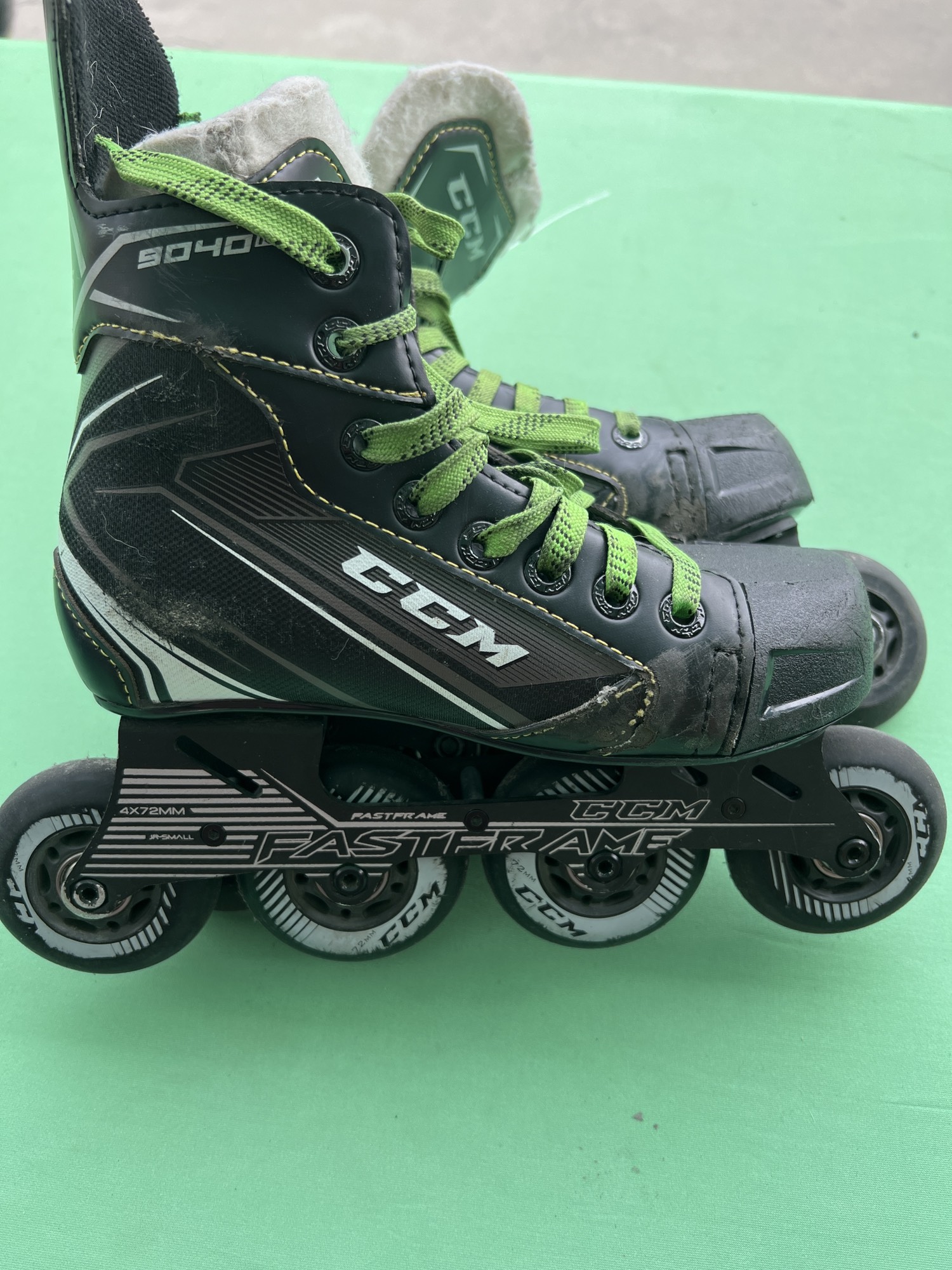Used CCM Tacks 9040R Inline Skates Unknown 1.0 SidelineSwap