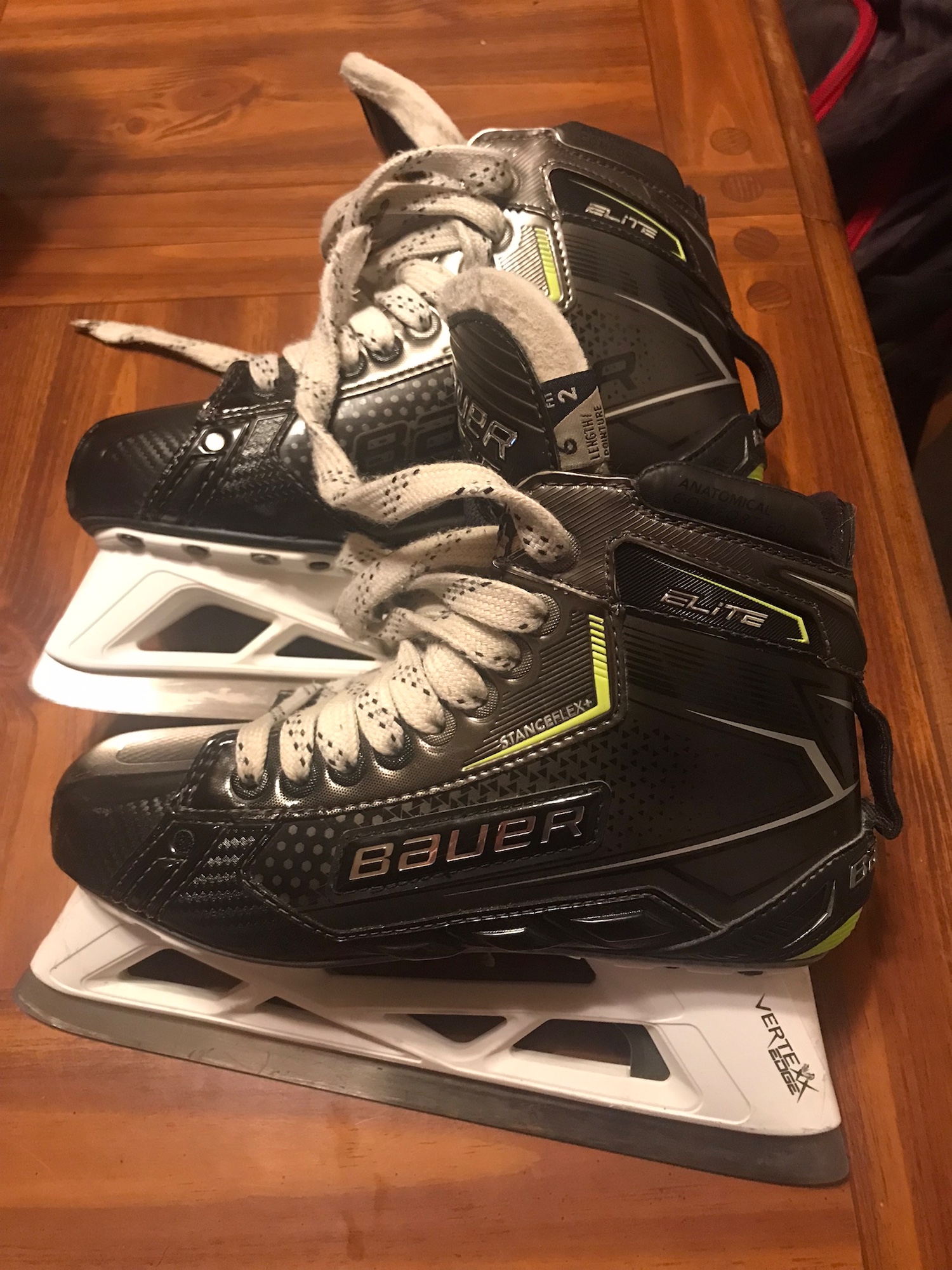 BAUER ELITE ICE HOCKEY GOALIE SKATES INTERMEDIATE SidelineSwap