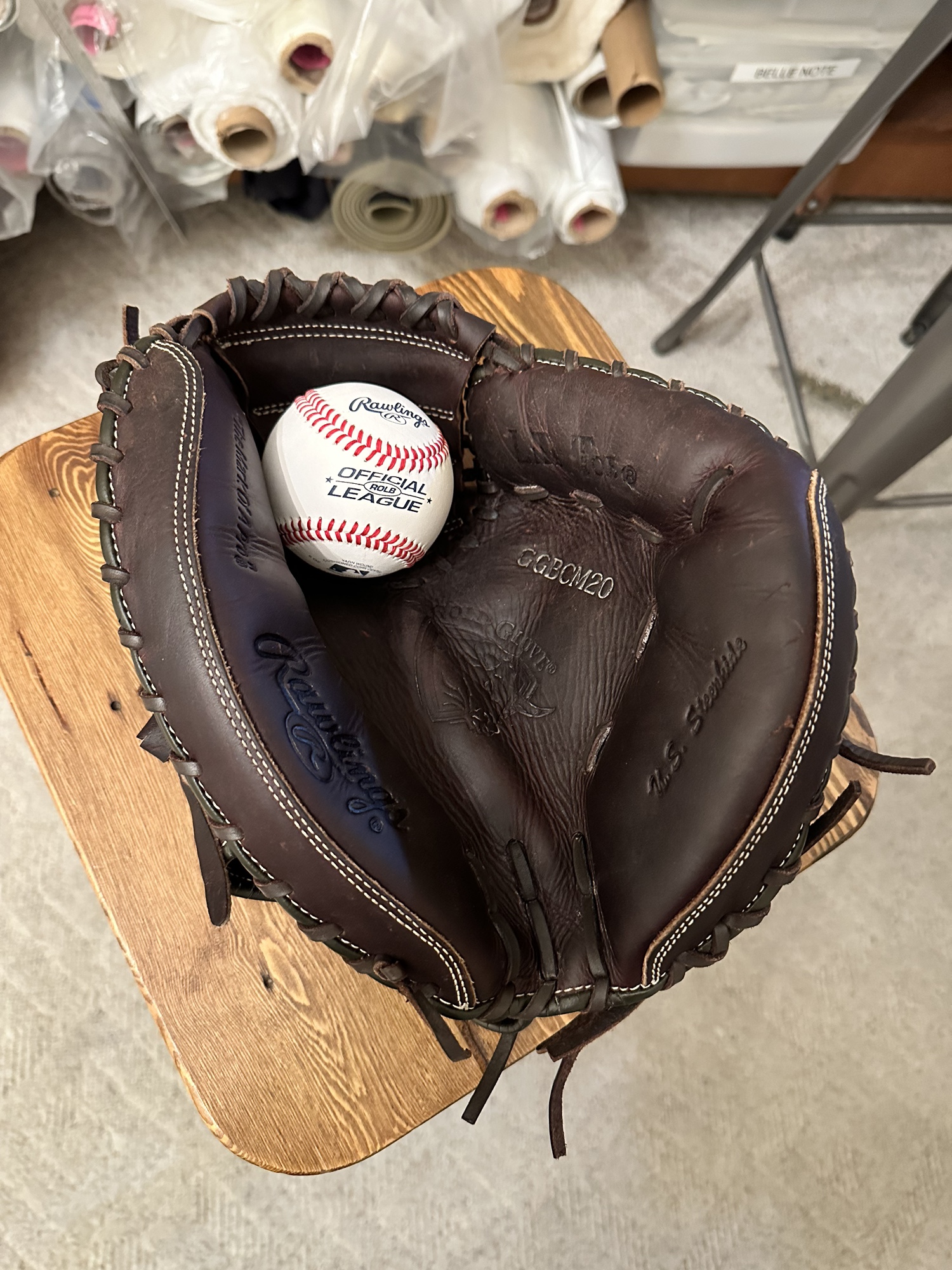 Rawlings Gold Glove Catchers Mitt SidelineSwap