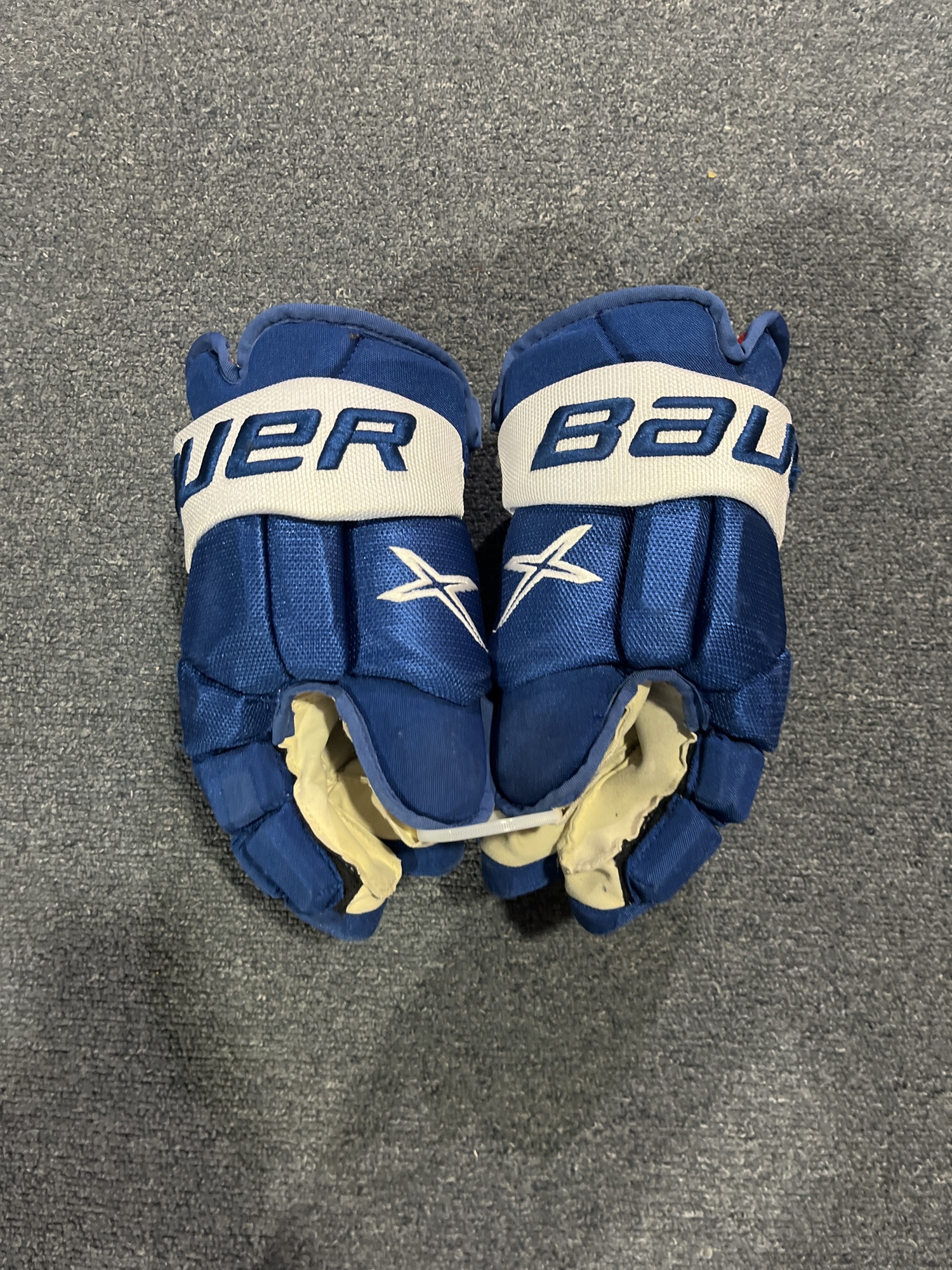 Game Used Bauer Vapor 2X PRO Pro Stock Gloves Colorado Avalanche Team