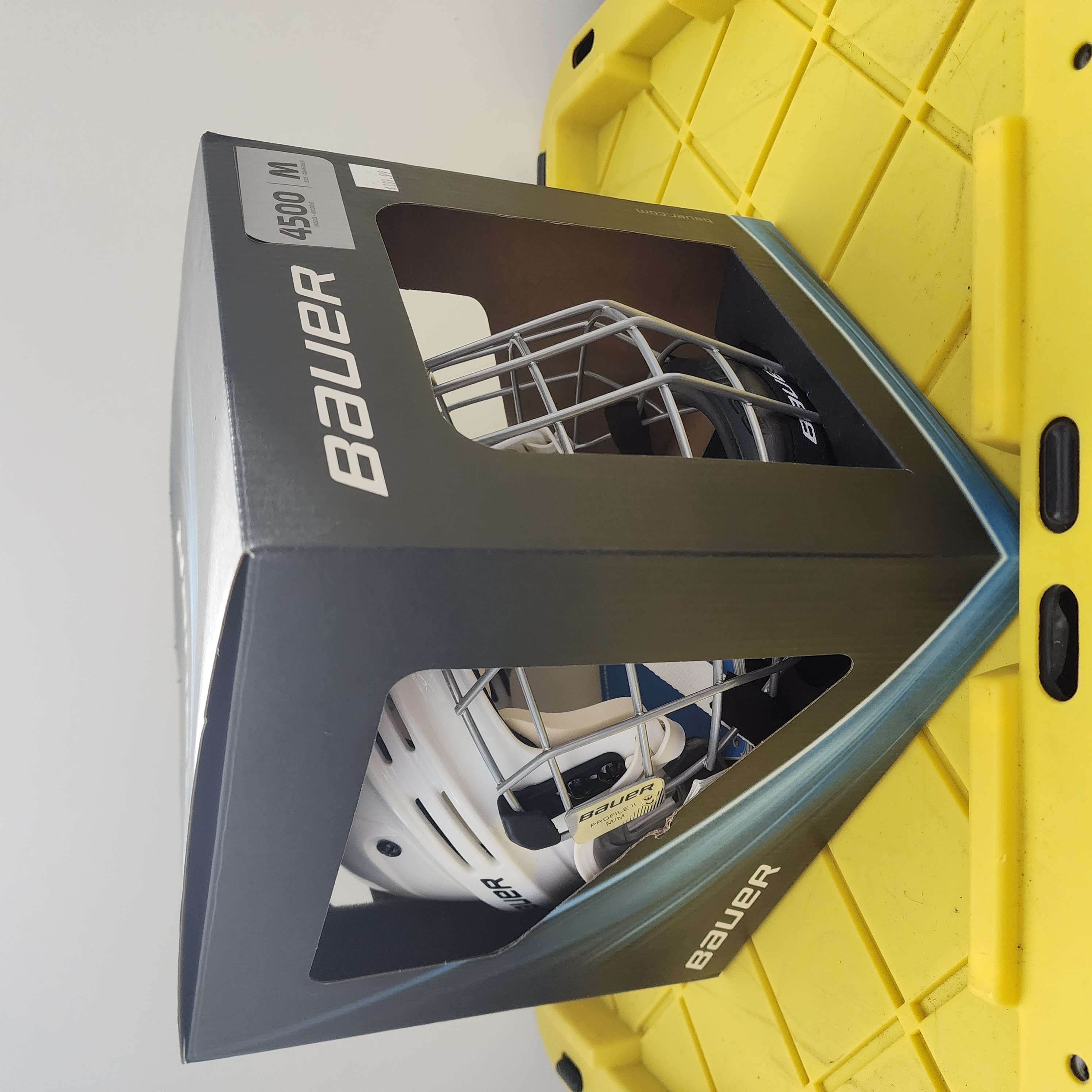 New Medium Bauer 4500 Helmet Combo White SidelineSwap