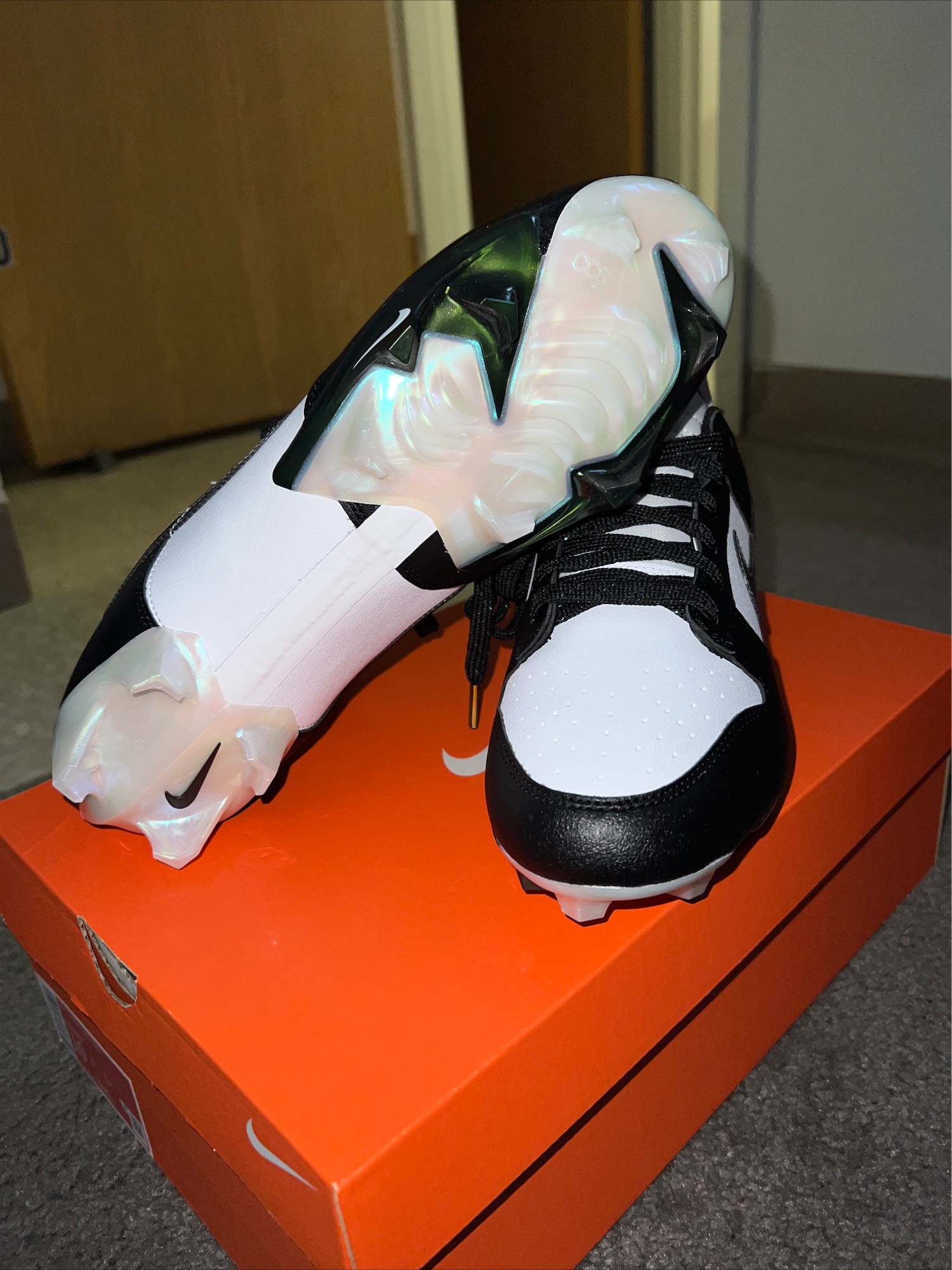 Nike Vapor Edge Dunk football cleat (Sz 10) | SidelineSwap