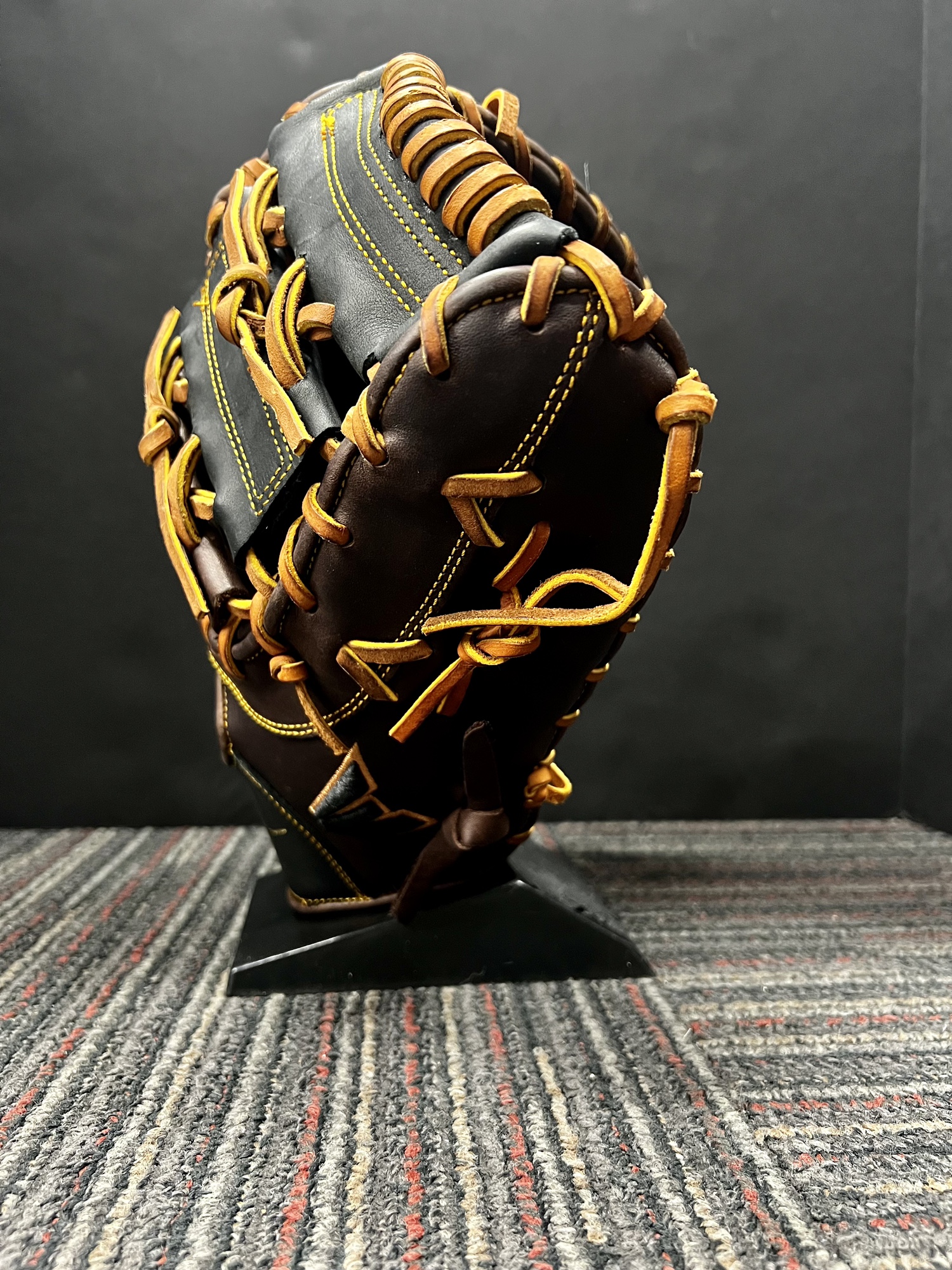 New Easton First Base 12.75" Flagship Baseball Glove SidelineSwap