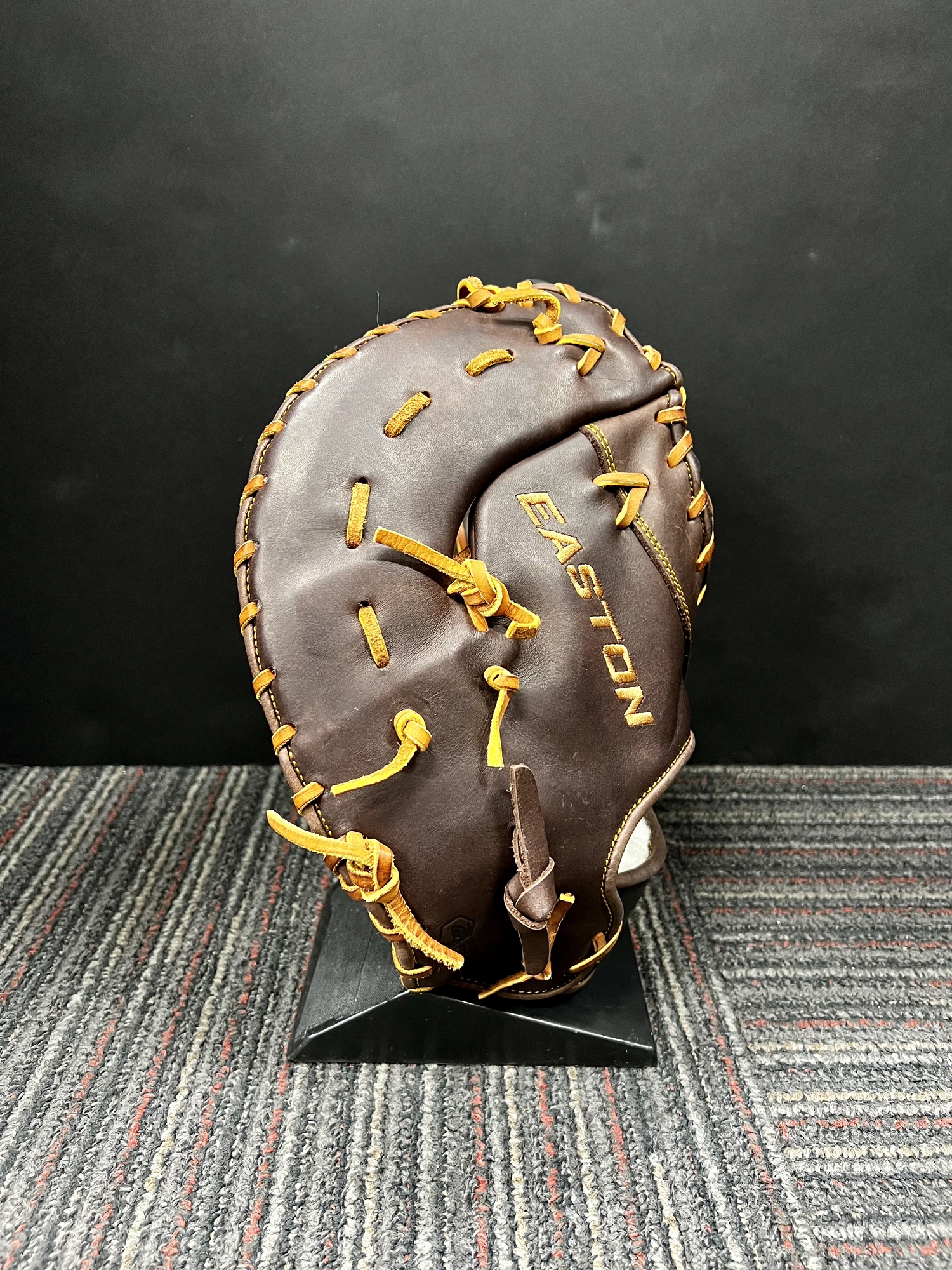 New Easton First Base 12.75" Flagship Baseball Glove SidelineSwap