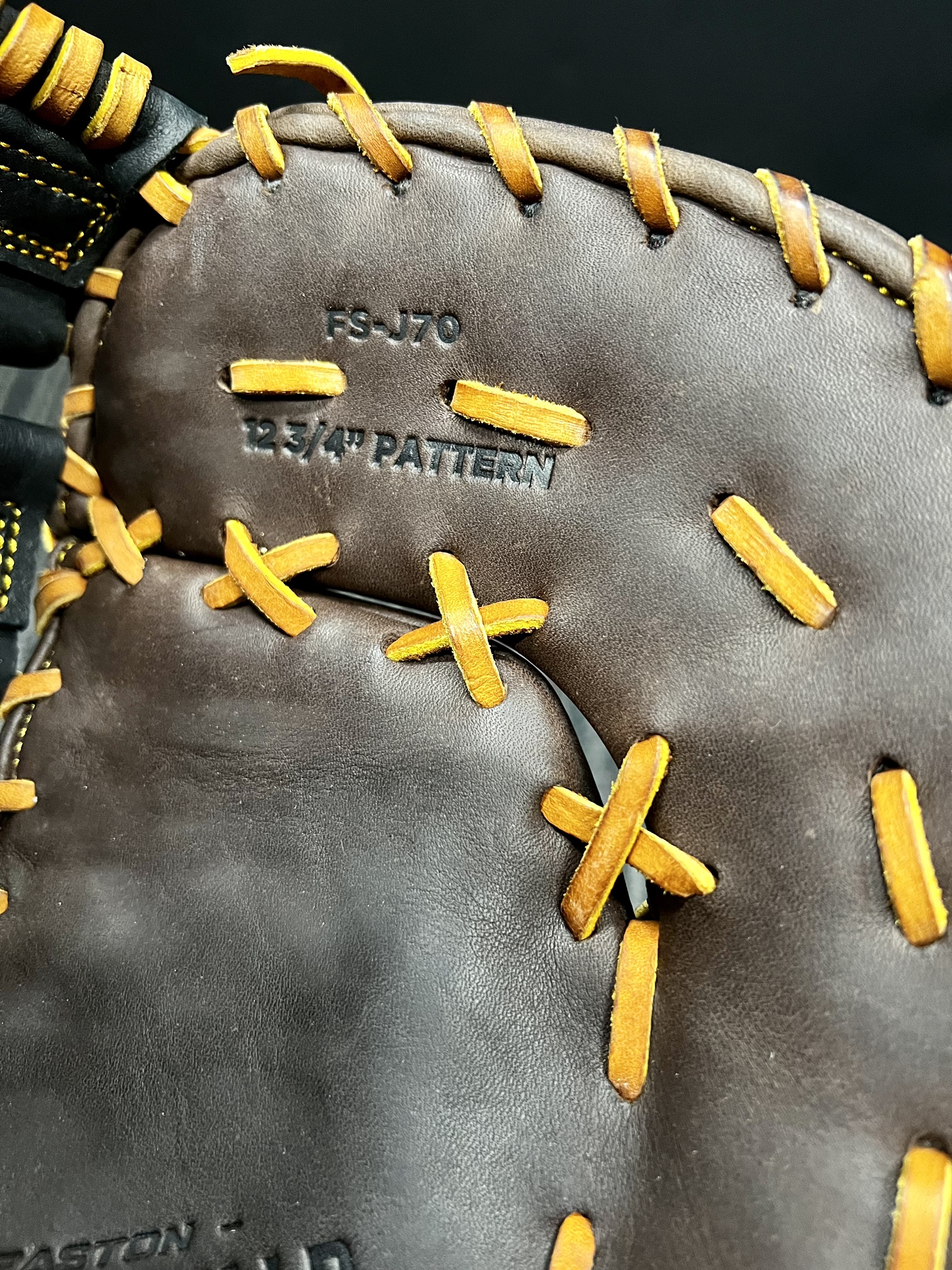 New Easton First Base 12.75" Flagship Baseball Glove SidelineSwap