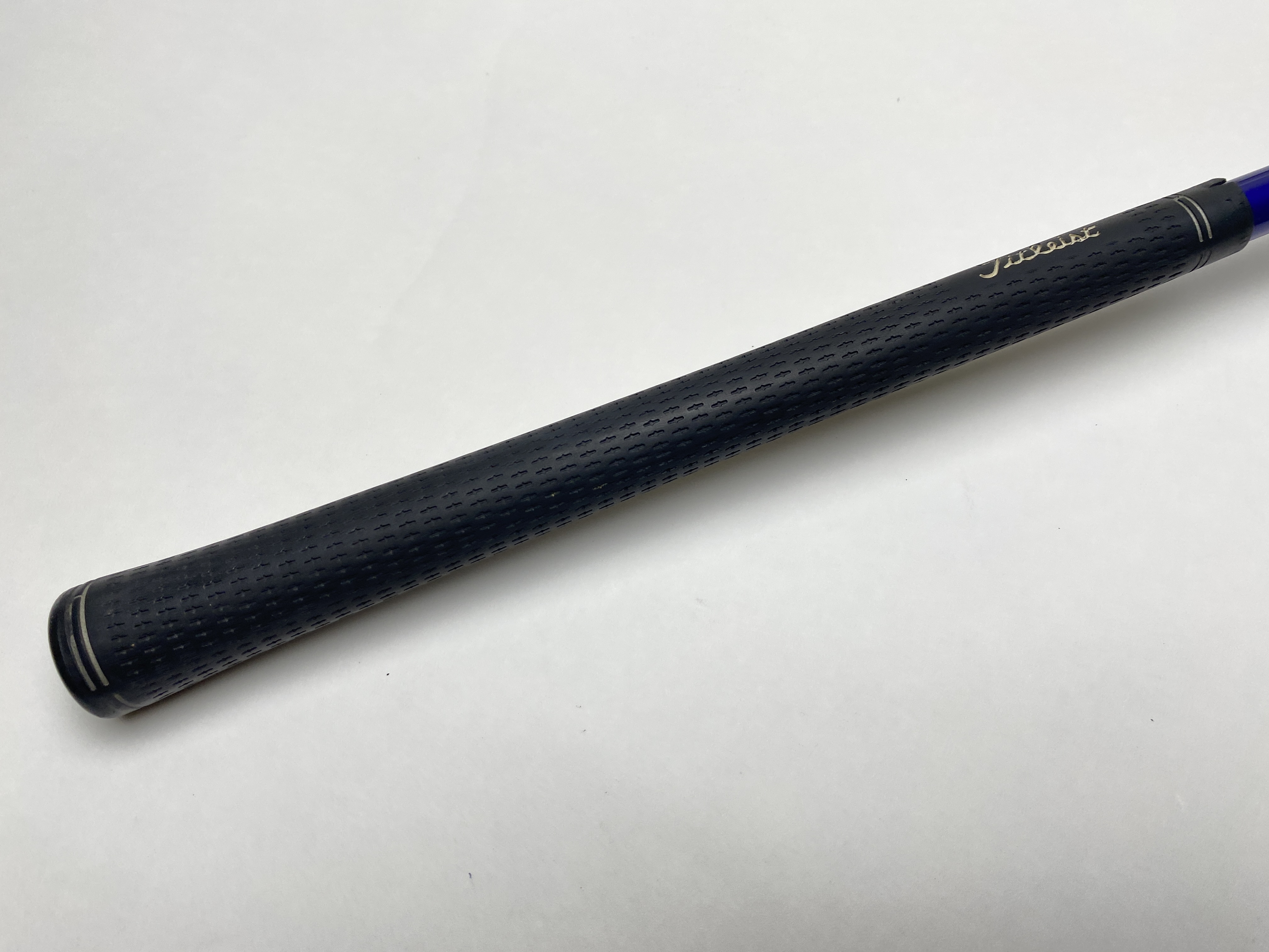 Titleist 907 D2 Driver 9.5* Graphite Design Tour AD YS6+ Stiff