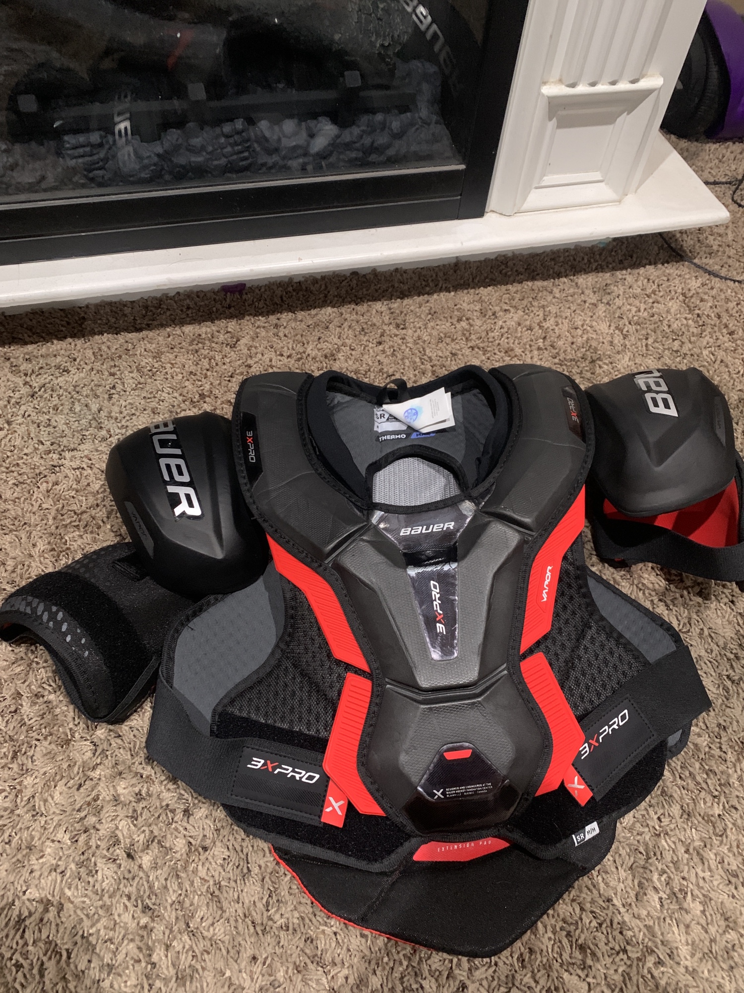 Senior Medium Bauer Pro Stock Vapor 3X Shoulder Pads SidelineSwap