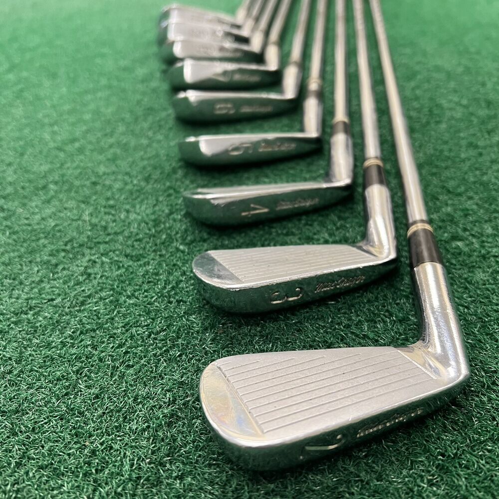 2本MacGregor Tourney と Cleveland Classic 1974 MacGregor Tourney Blade Iron Set Men's Right Hand 2-PW