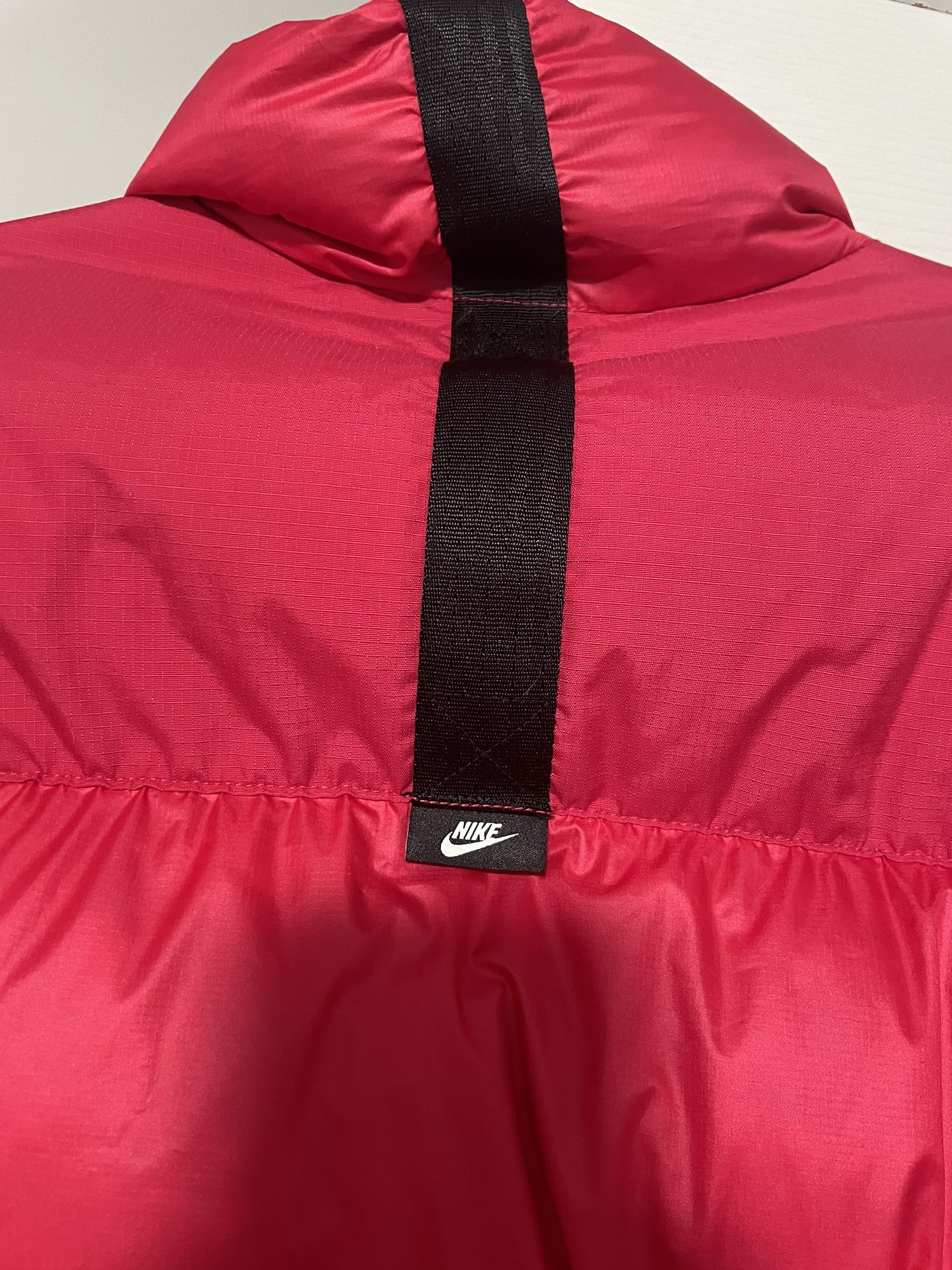 mens nike puffer jacket with hood