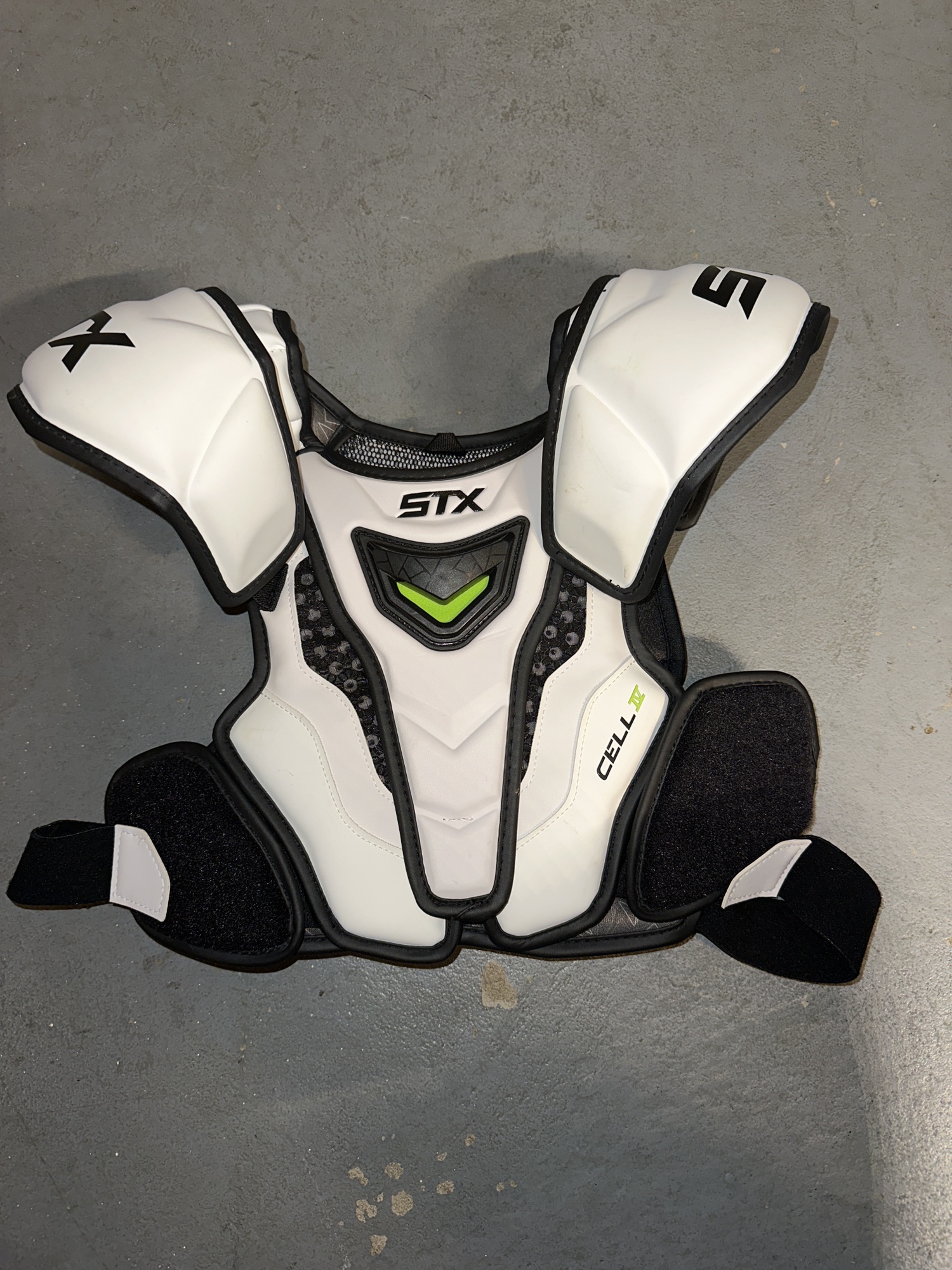 STX Cell IV Shoulder Pads SidelineSwap