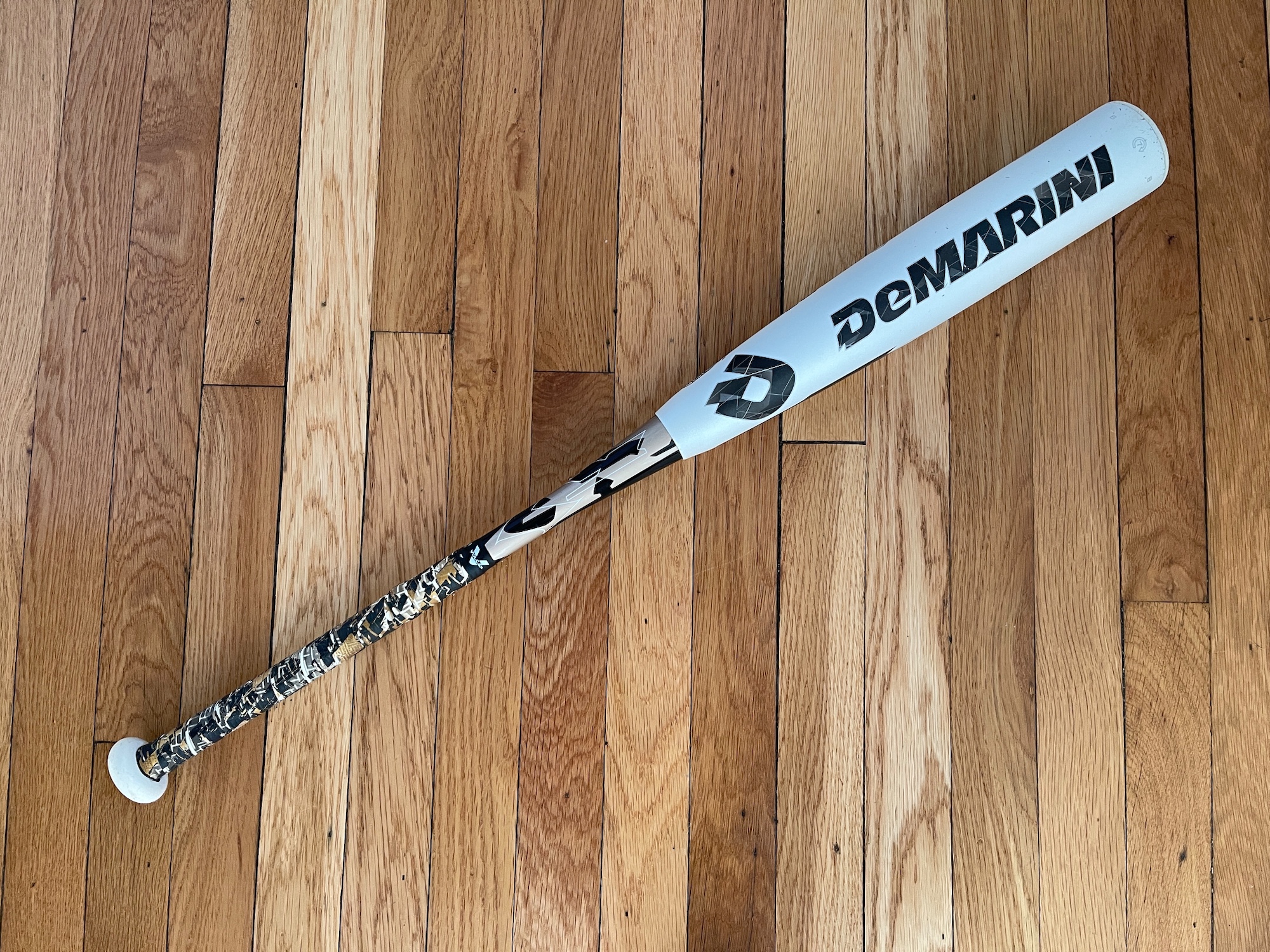 Used DeMarini CF5 Baseball Bat — 31 in, 21 oz (Drop 10) — USSSA