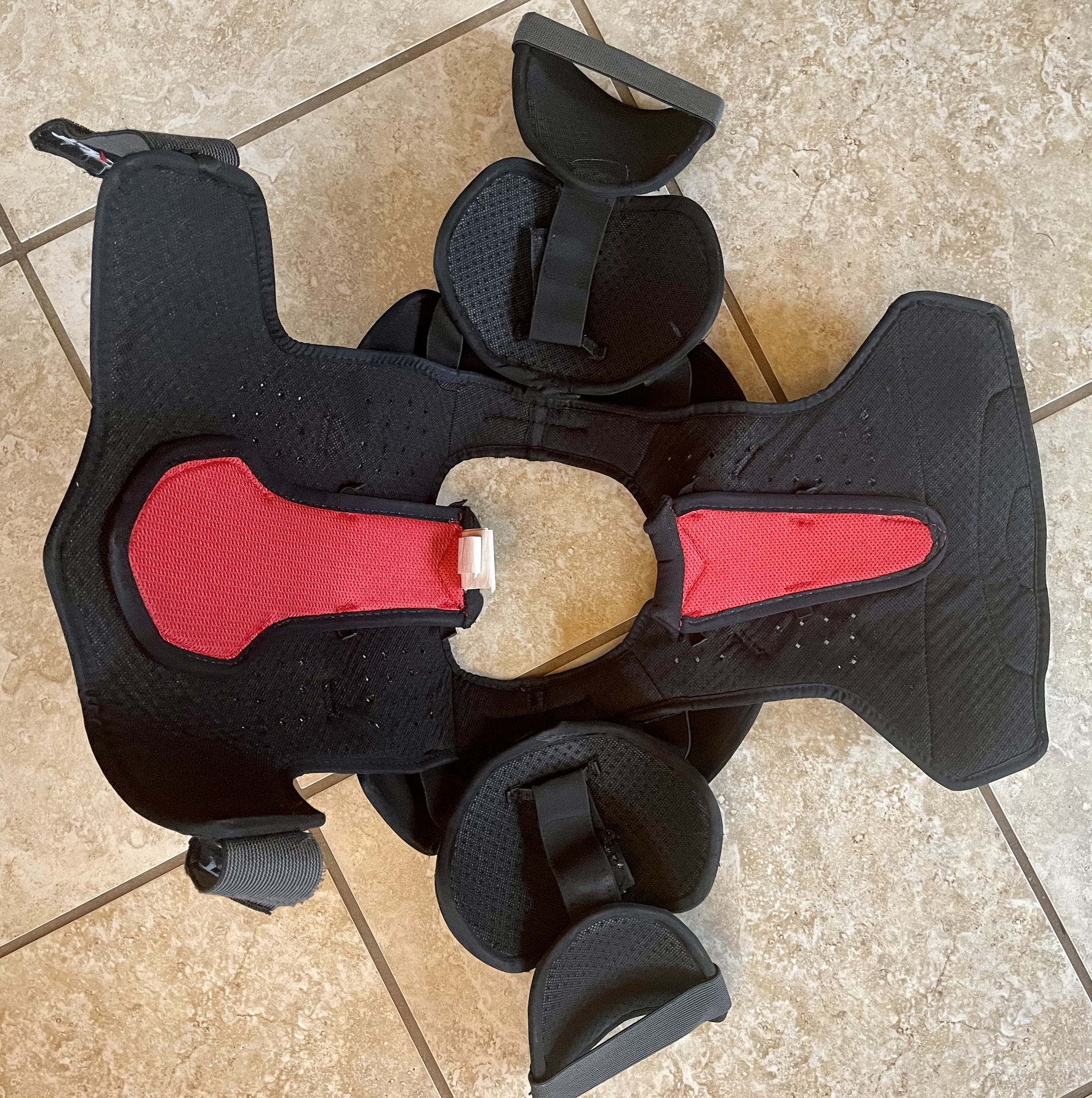 Large CCM QuickLite 290 Shoulder Pads SidelineSwap