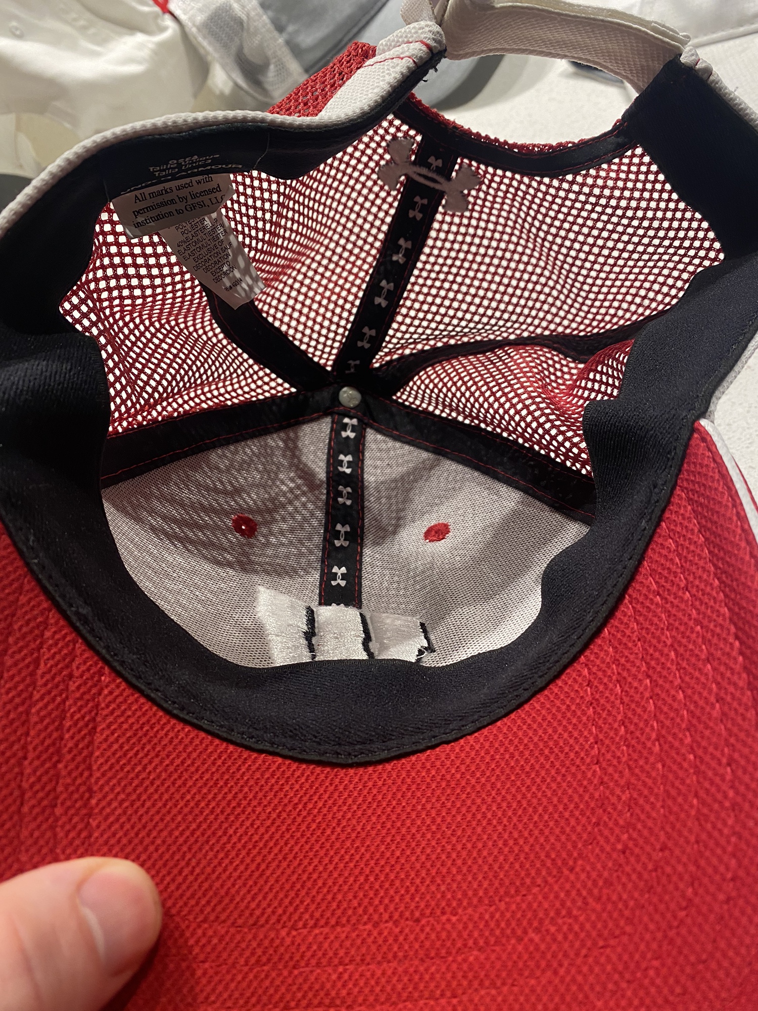 Wisconsin Motion W One Size Fits All Under Armour Hat SidelineSwap