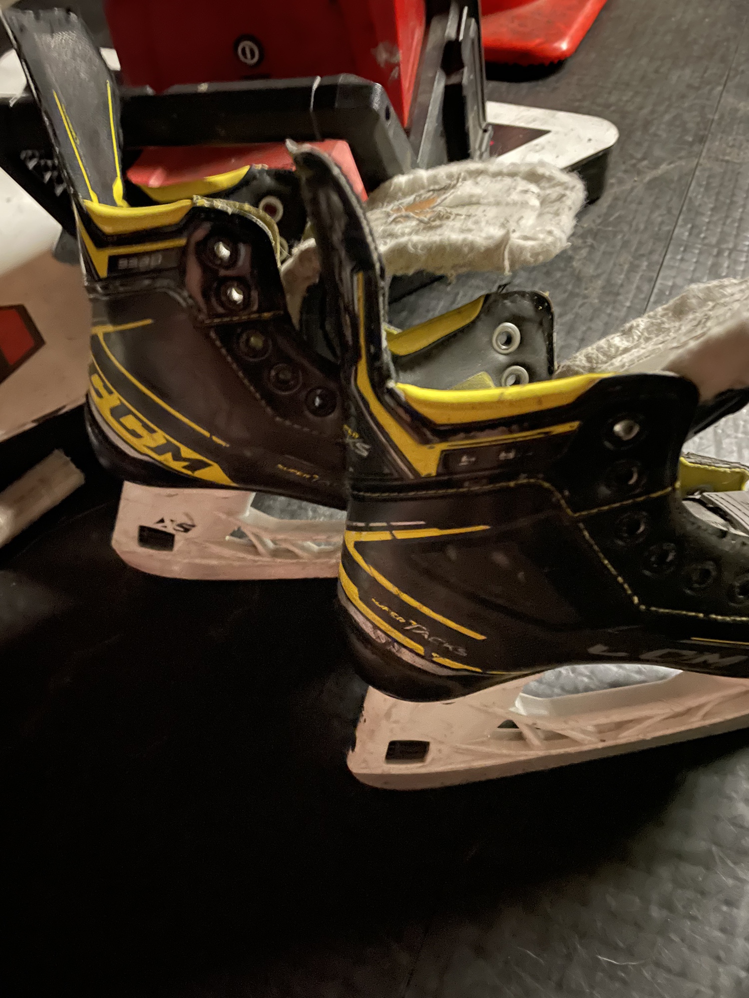 CCM Super Tacks AS3 ice hockey Skates SidelineSwap