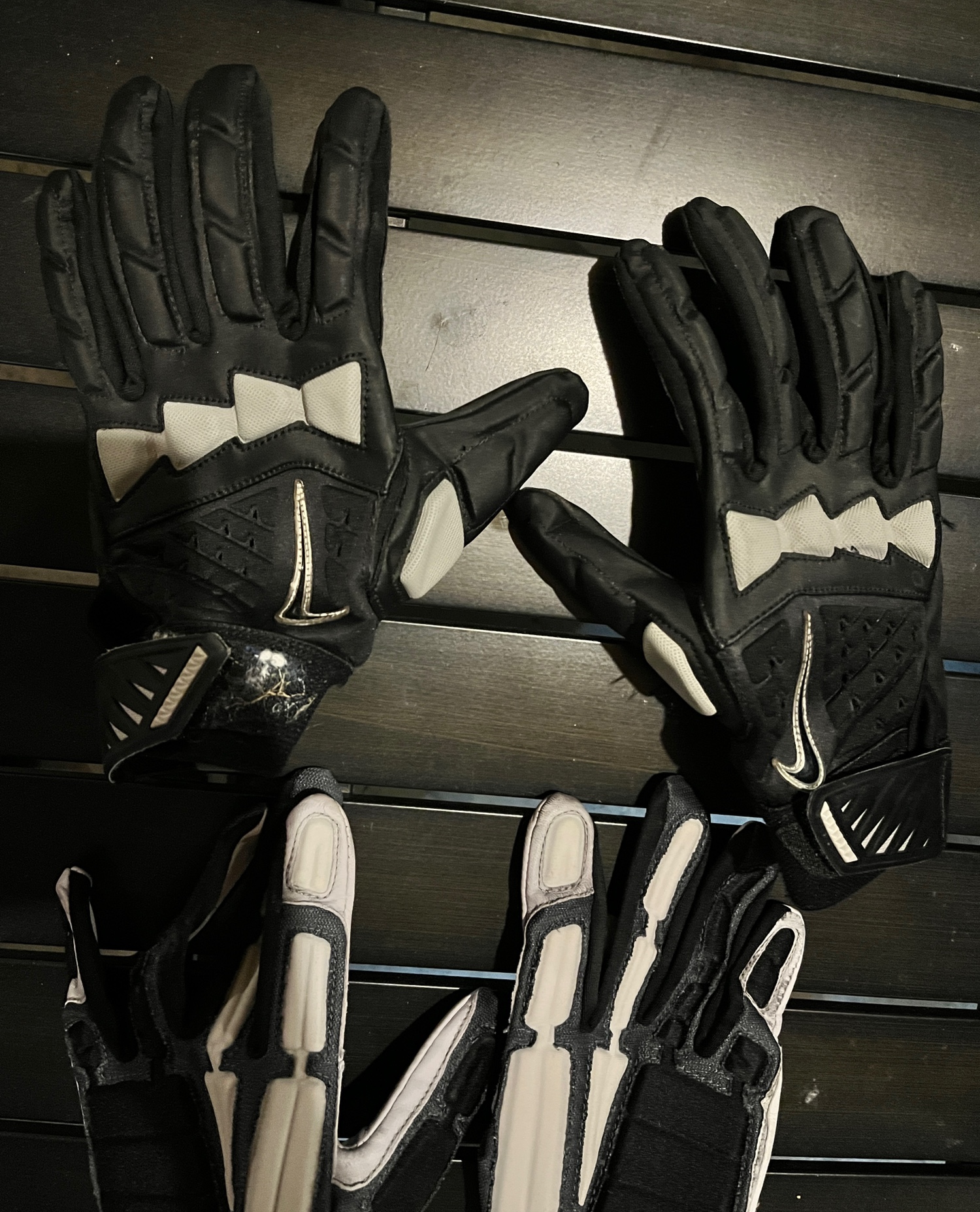 footasylum nike gloves