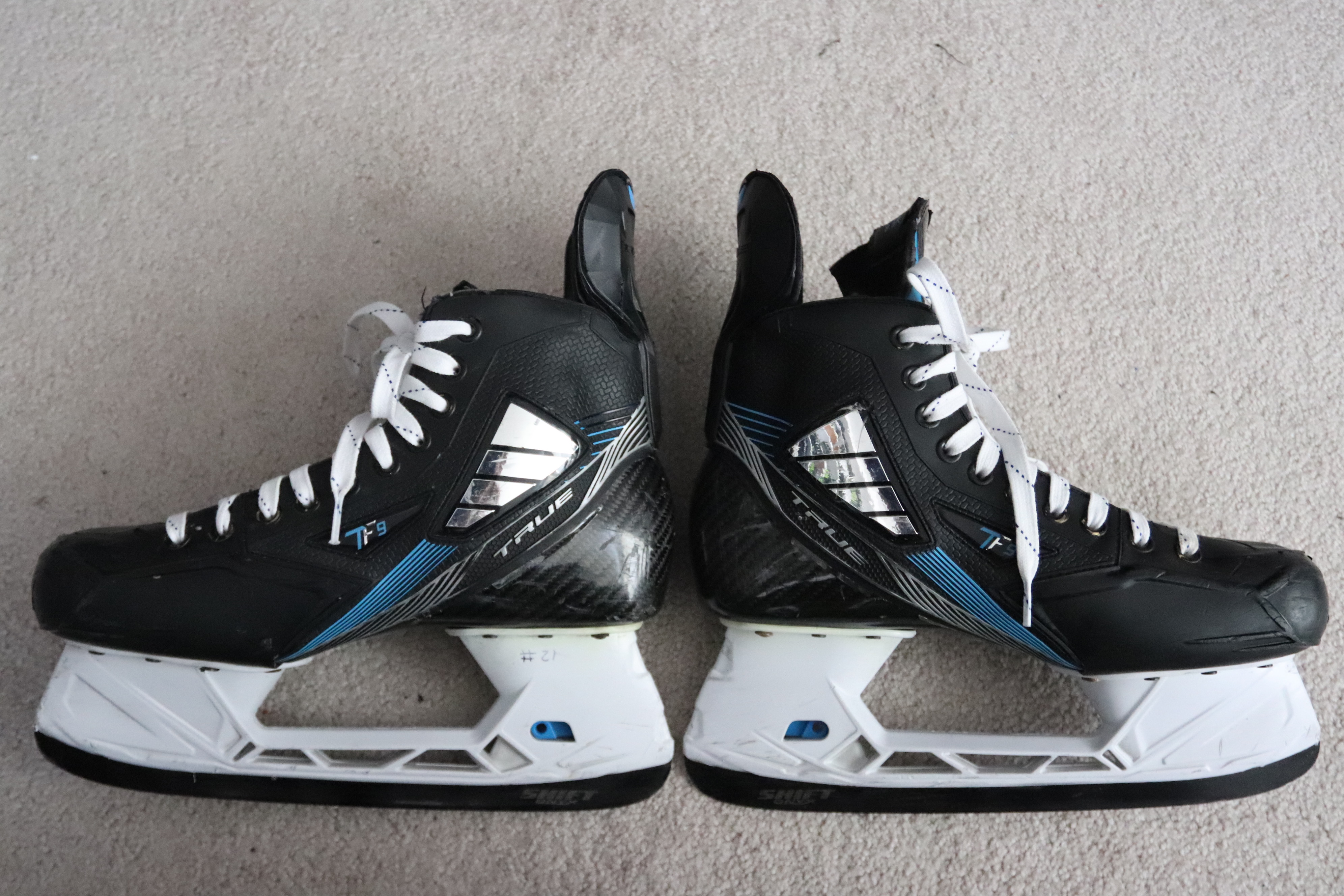 True TF9 Senior Hockey Skates 8.5R with Extra Steel SidelineSwap