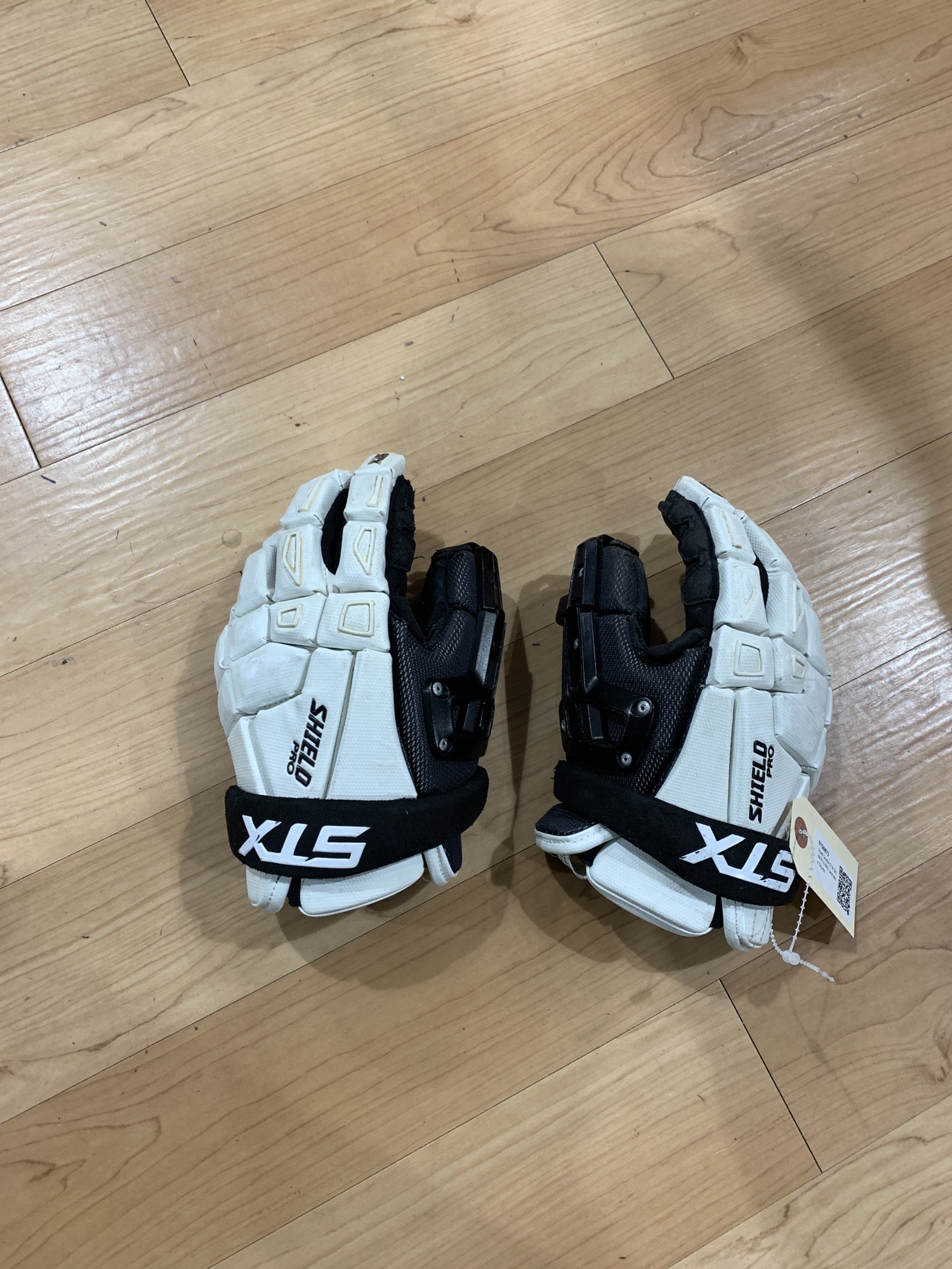 Used Goalie STX Shield Pro XXS Lacrosse Gloves SidelineSwap