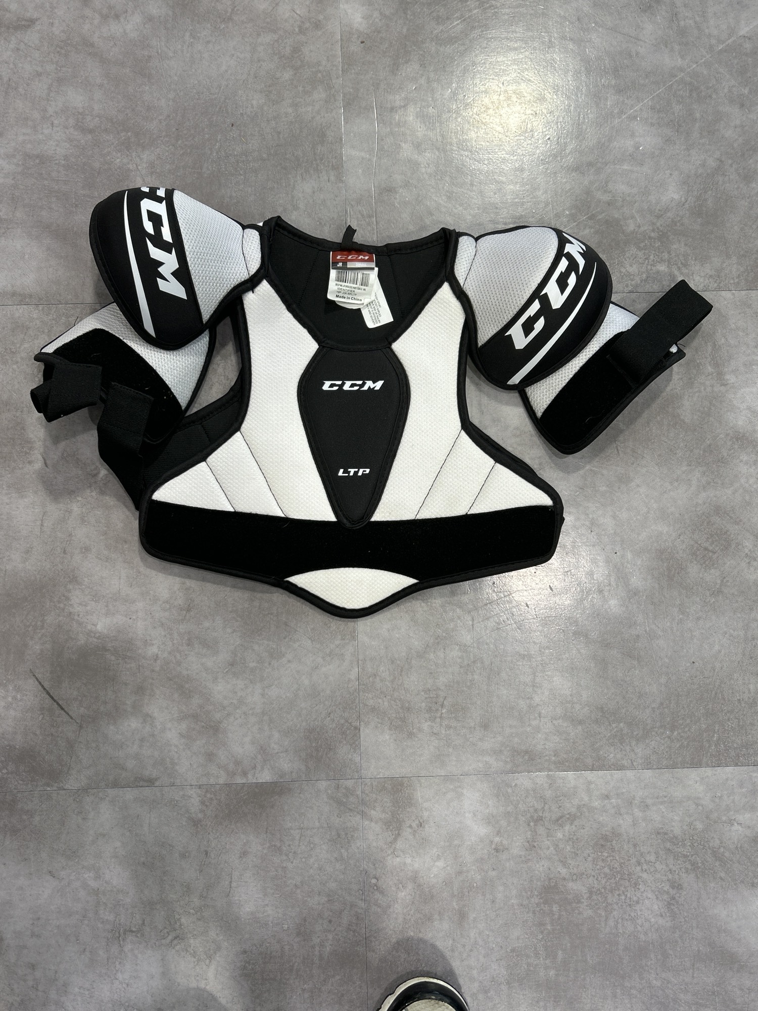 New Junior Small CCM LTP Shoulder Pads SidelineSwap