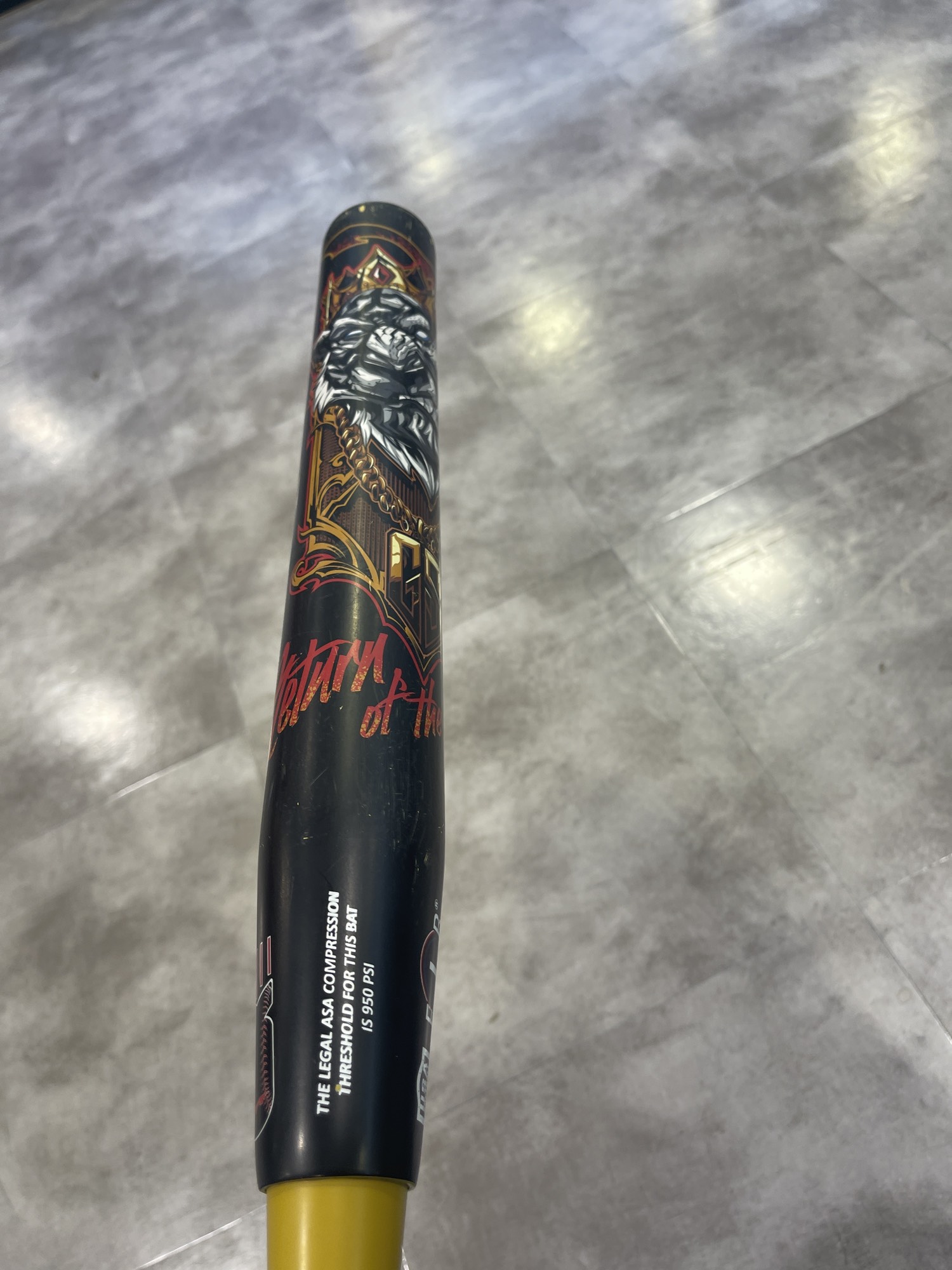 Used Monsta Return of the King Composite Bat 8.5 25.5OZ 34" SidelineSwap