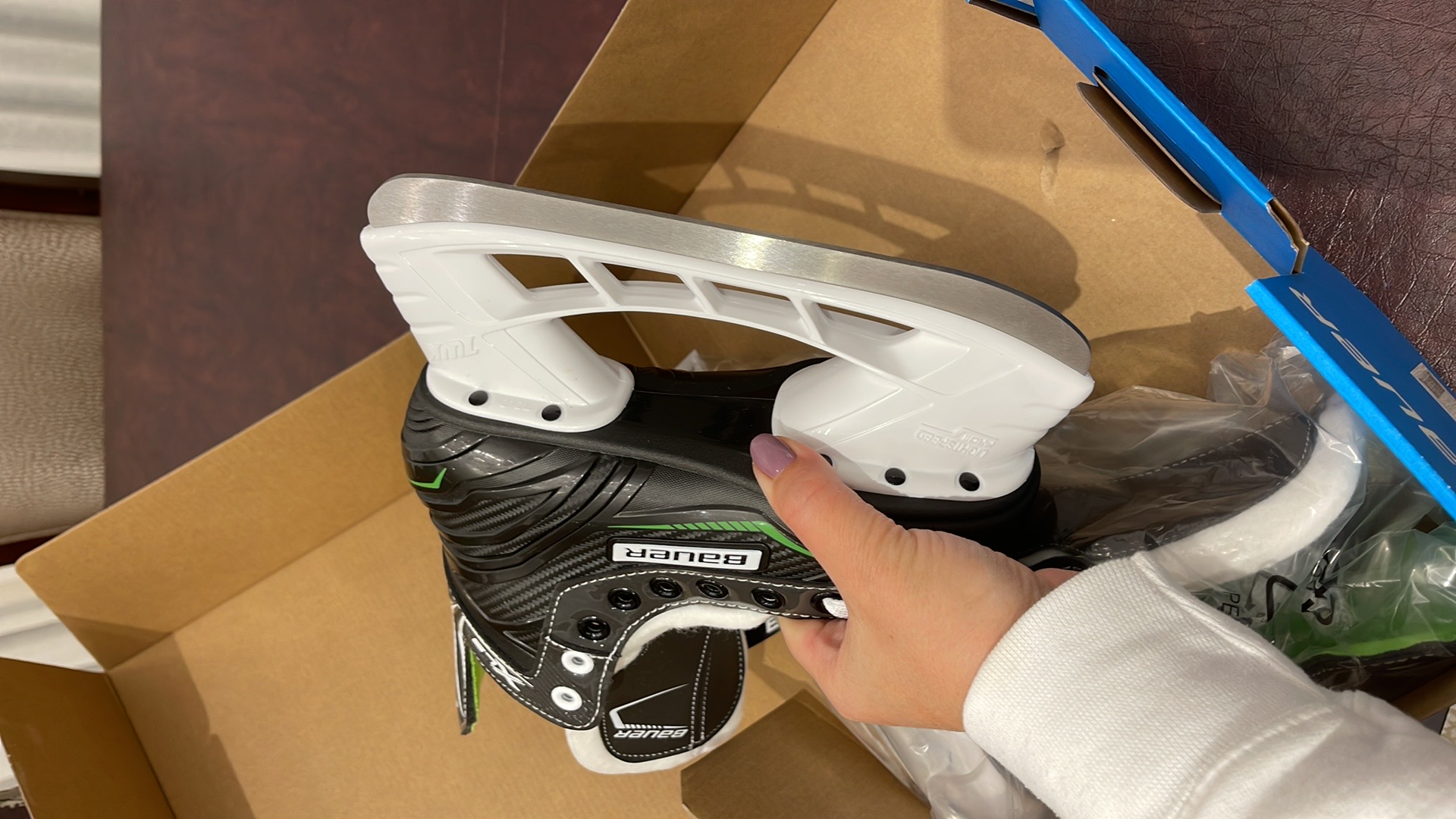 Youth New Bauer XLS Hockey Skates Size 1 SidelineSwap