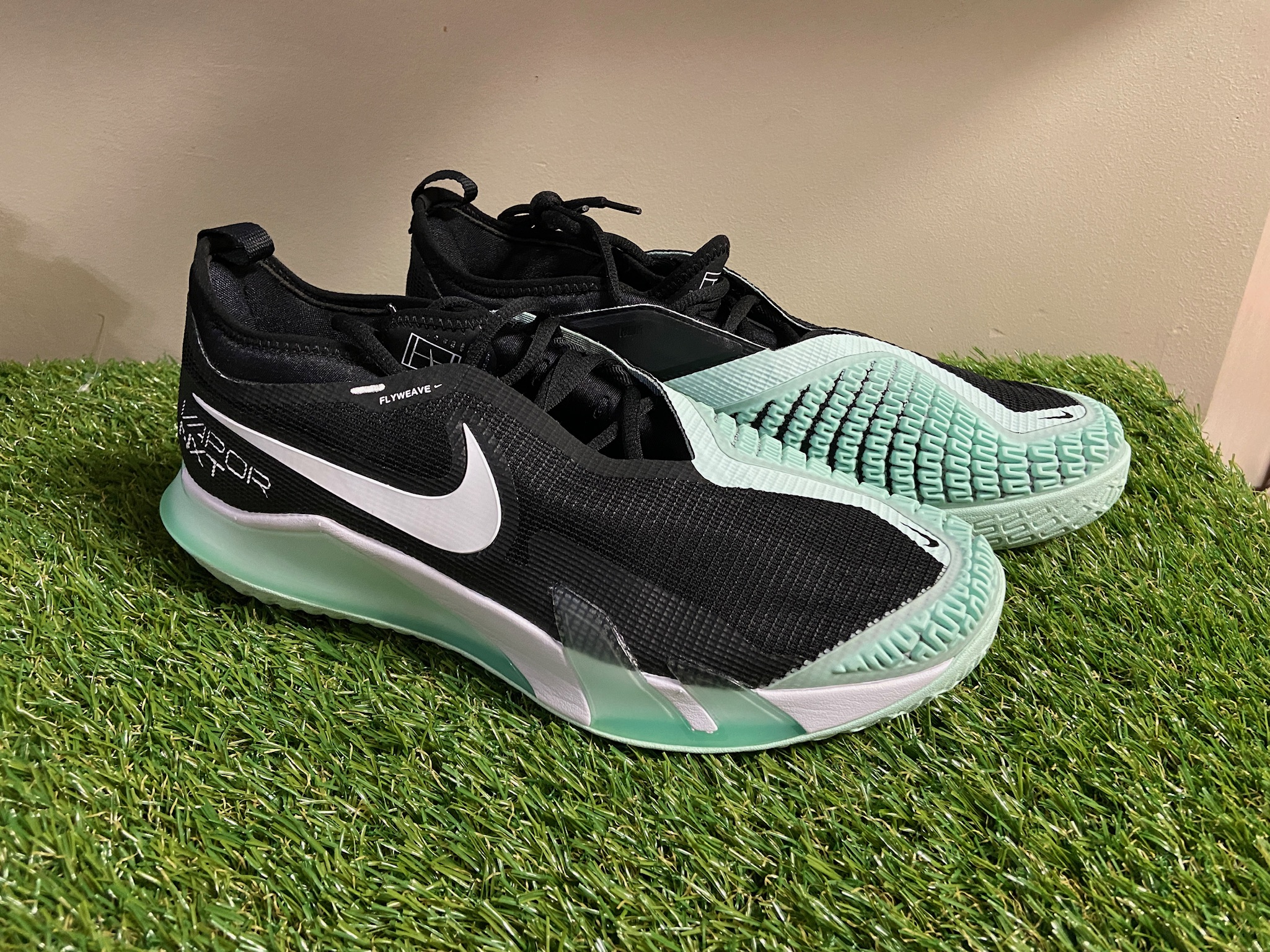 シューズ(男性用) M NIKE REACT VAPOR NXT HC CV0724-003 Nike React Vapor NXT HC Tennis Shoes White Grey Fog CV0724