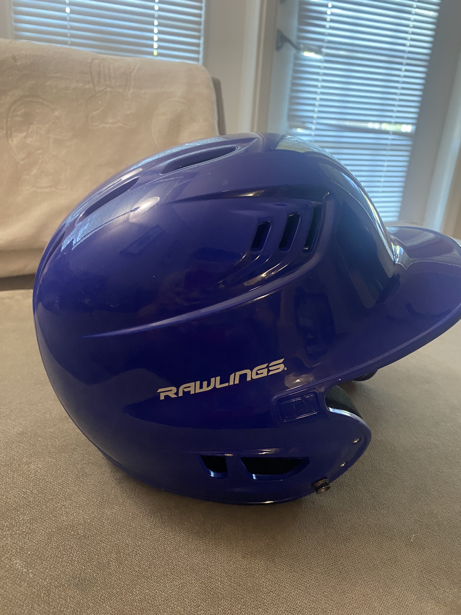Rawlings Senior Fit Helmet with Jaw Guard SidelineSwap
