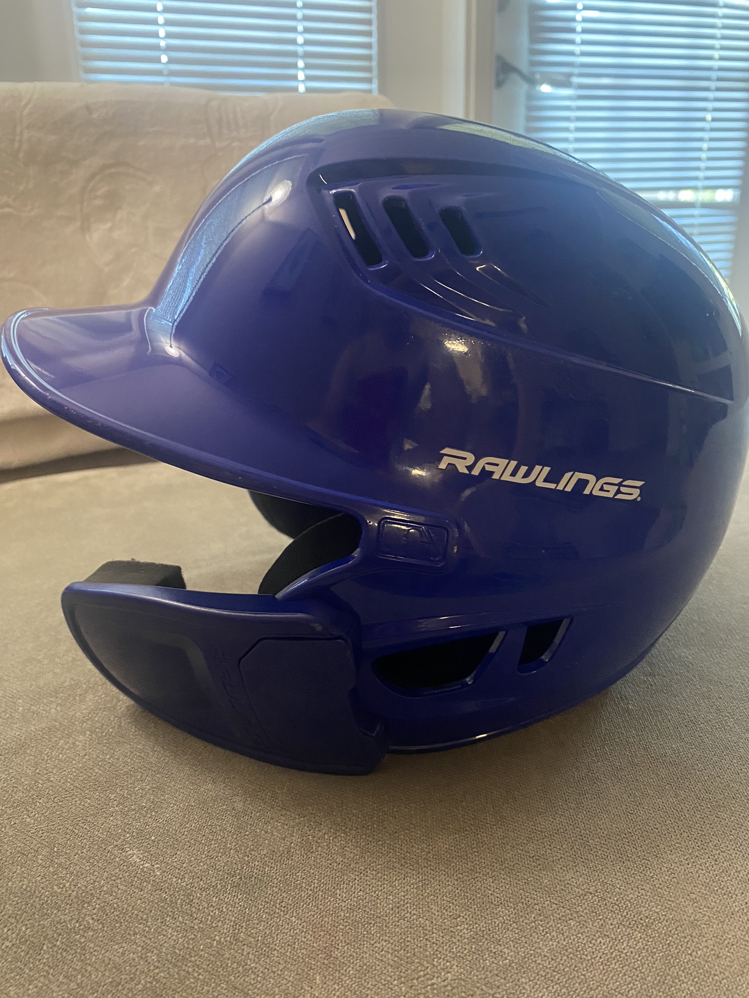Rawlings Senior Fit Helmet with Jaw Guard SidelineSwap