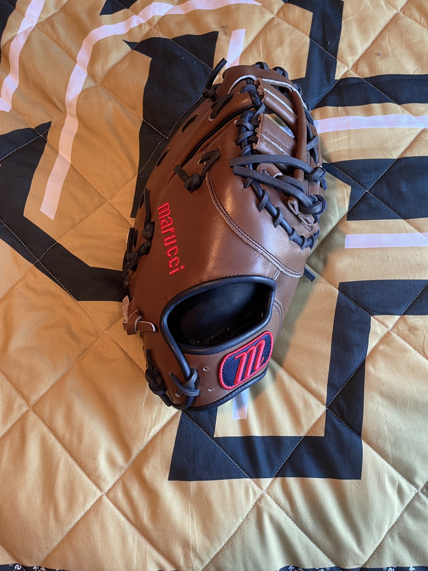 New Marucci Capitol Series 13” First Base Mitt Gonzaga SidelineSwap