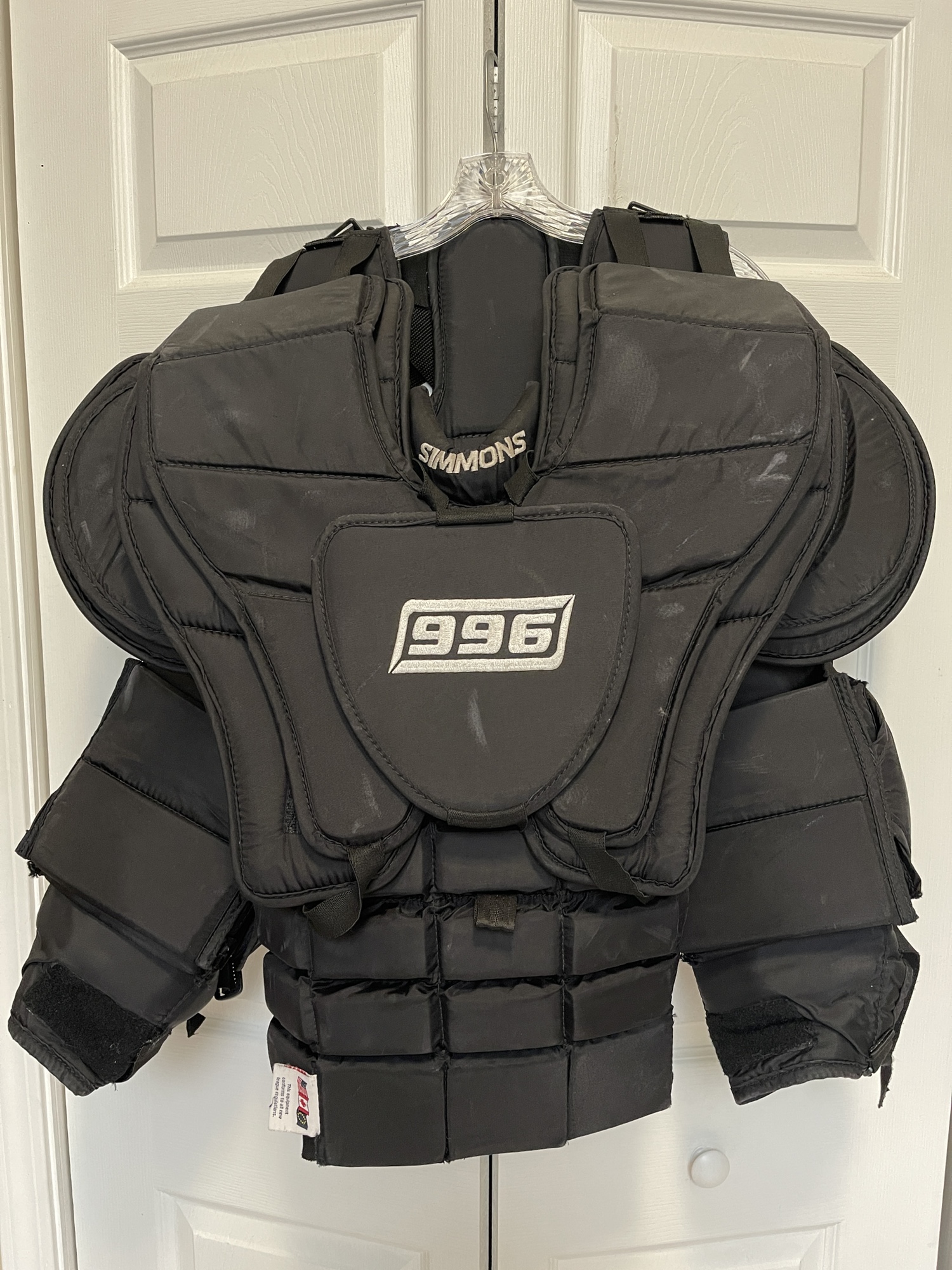 Used Medium Simmons 996 Goalie Chest Protector SidelineSwap