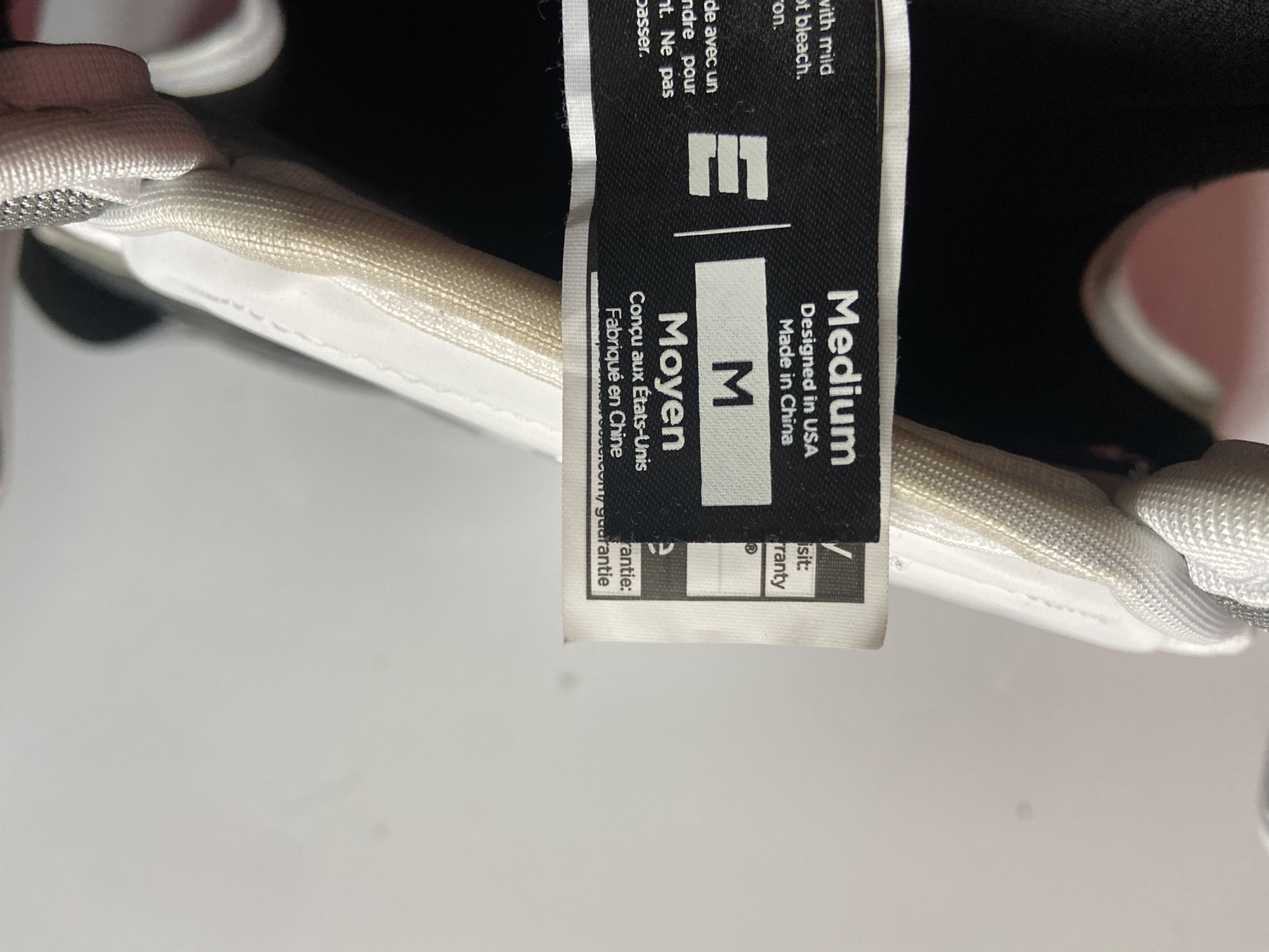 Youth Medium Epoch Integra Shoulder Pads SidelineSwap