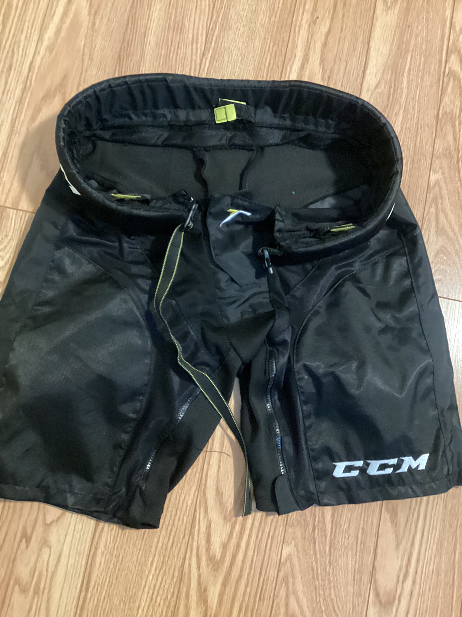 Medium CCM JetSpeed Girdle With Shells SidelineSwap