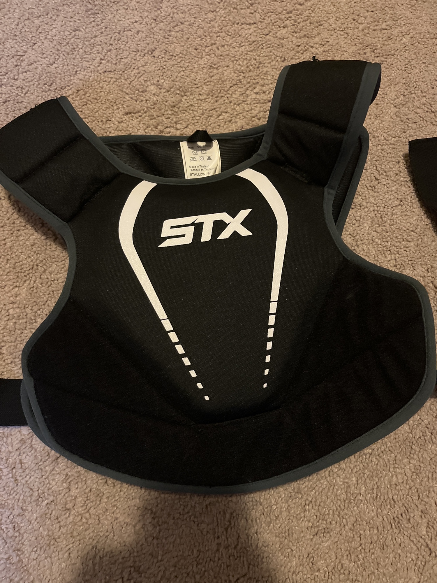 New Large STX Stallion 75 Shoulder Pads SidelineSwap