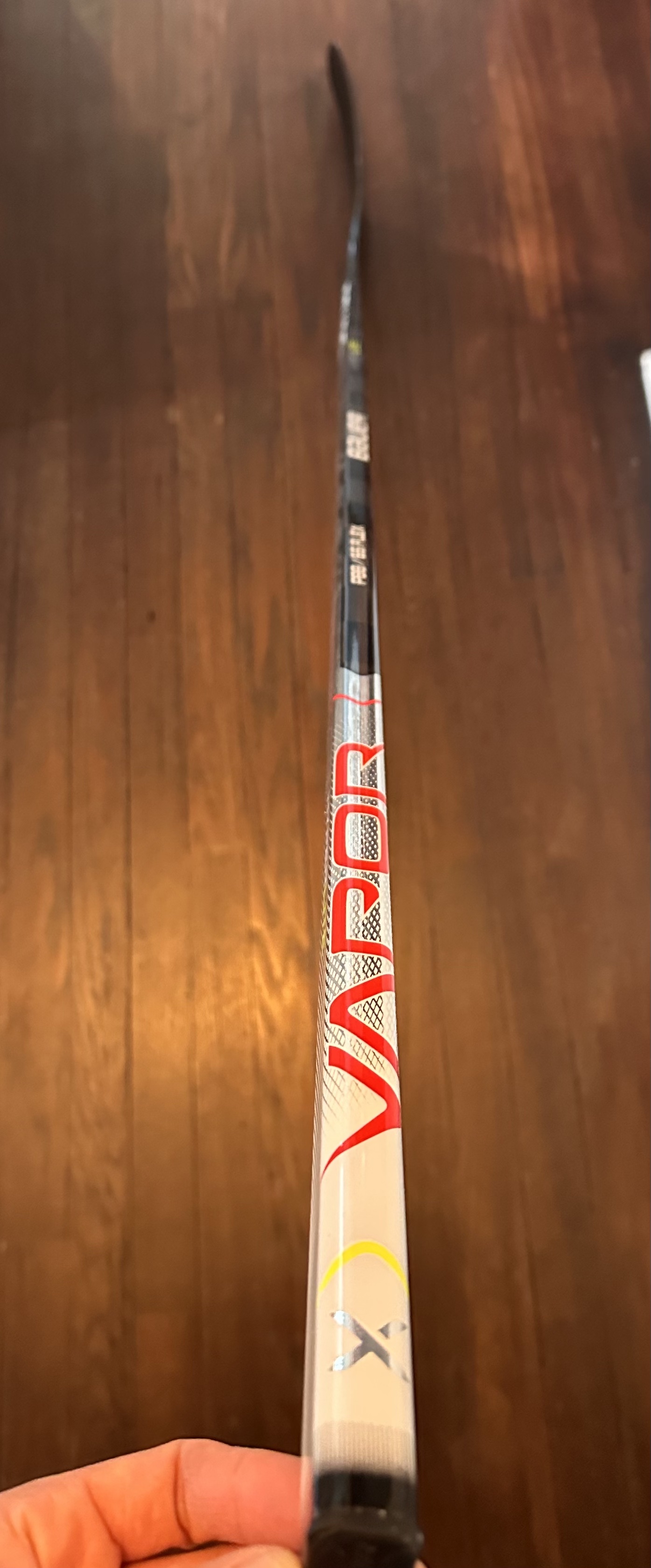 Bauer Vapor Hyperlite Grip Composite Hockey Stick Intermediate P88