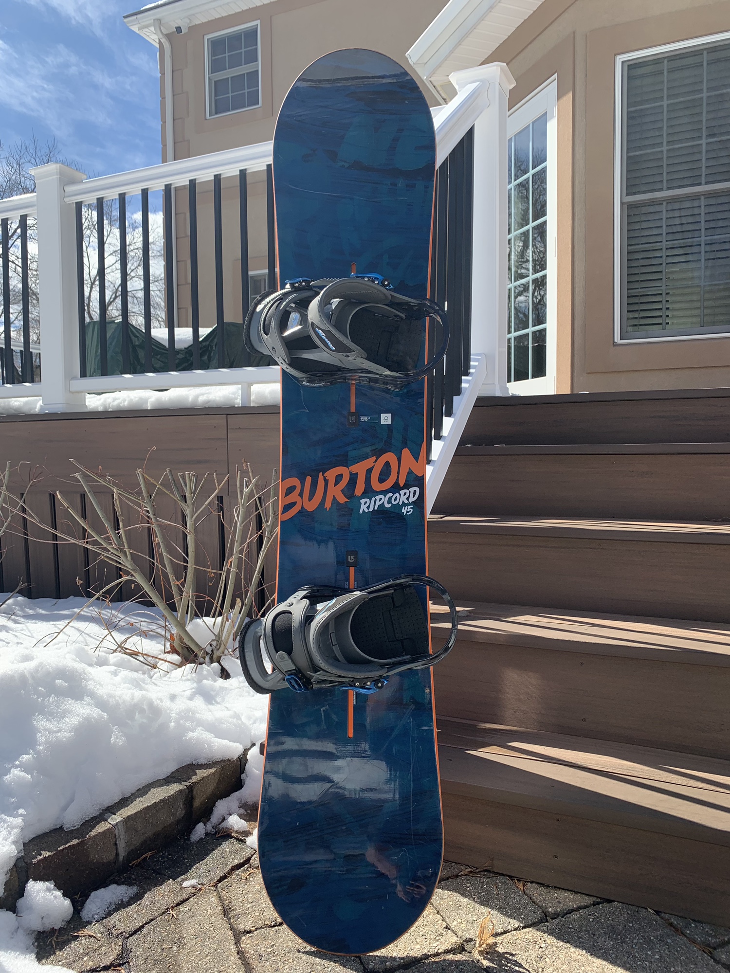 Burton Snowboard With Bindings Medium Flex True Twin SidelineSwap