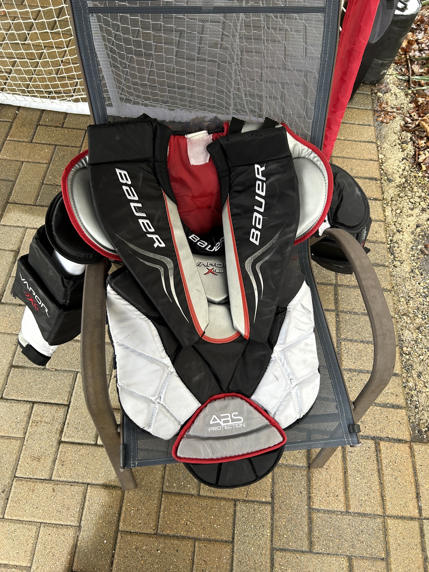 Large Bauer Vapor X900 Goalie Chest Protector SidelineSwap