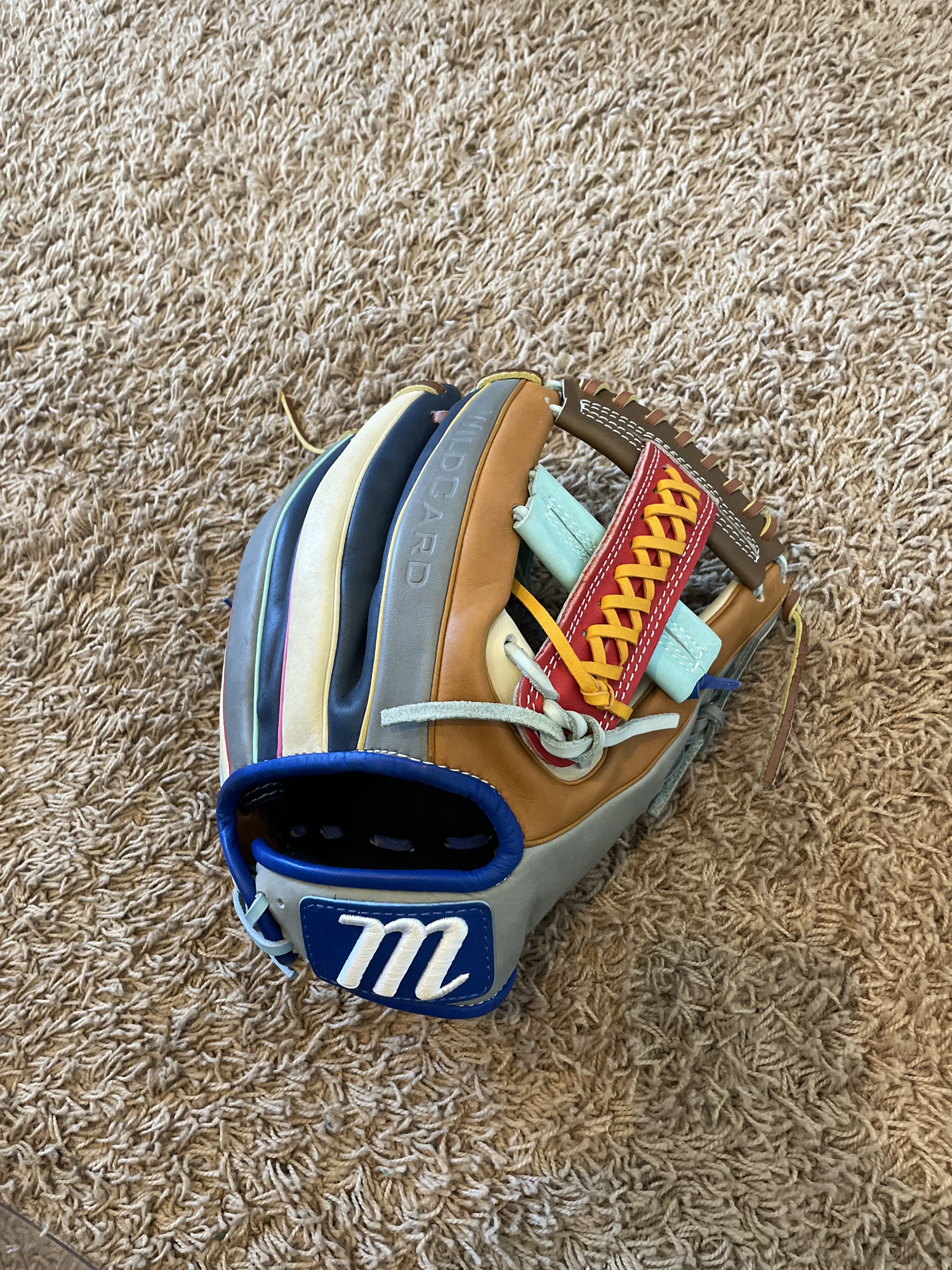 New Marucci Right Hand Throw Infield WildCard Baseball Glove 12