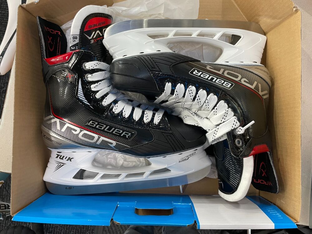 HOCKEY SKATE NEW IN BOX BAUER VAPOR 3X SENIOR SIZE 8.5 FIT 3 SidelineSwap