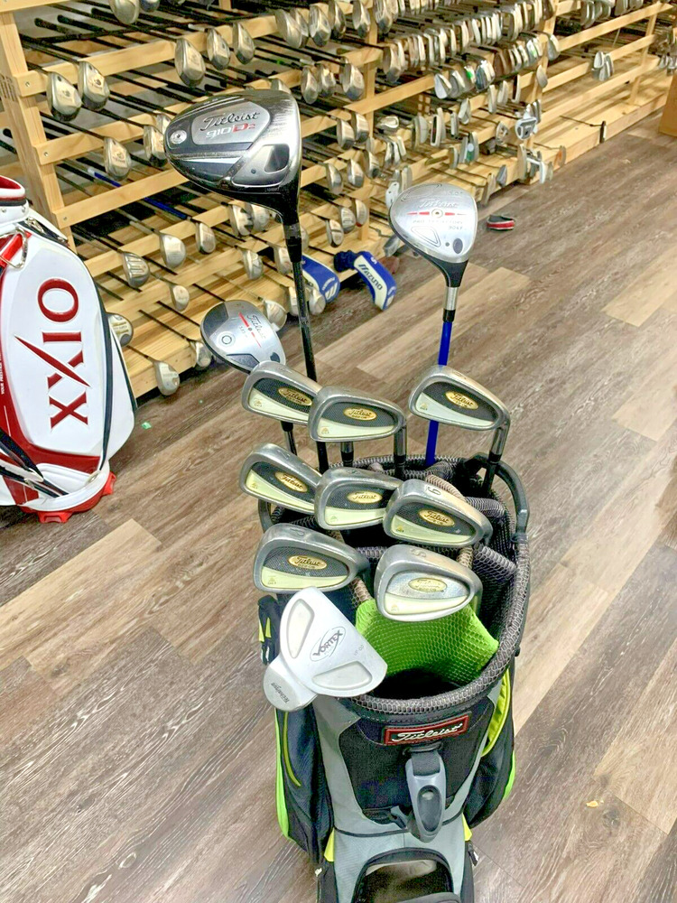 Complete Set of Golf Clubs Titleist + Bag SidelineSwap