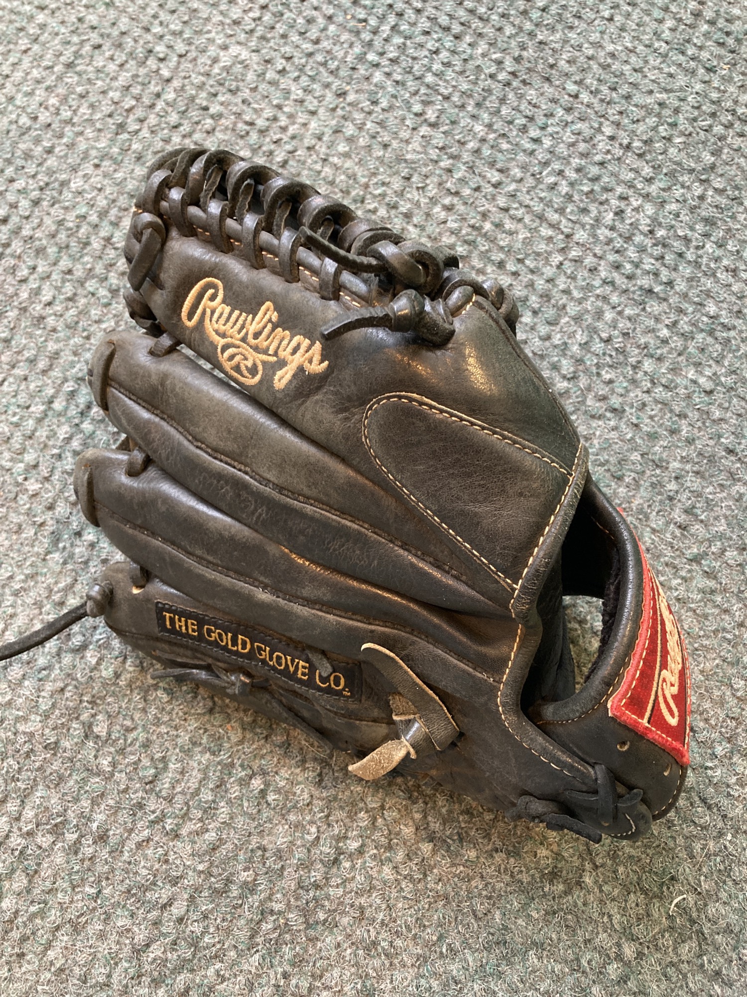 Used Rawlings Gold Glove Gamer Series Right Hand Throw Infield Baseball