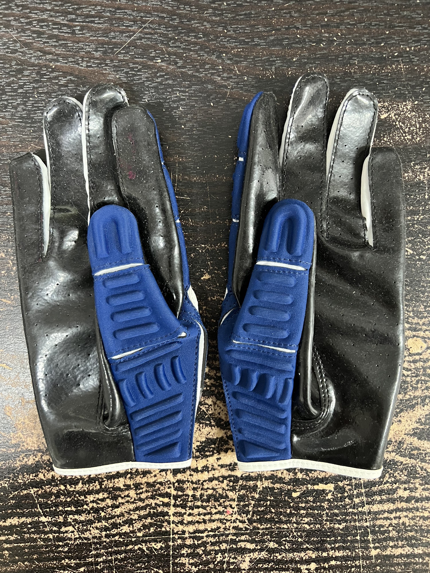 New Adult Cutters Football Gloves SidelineSwap
