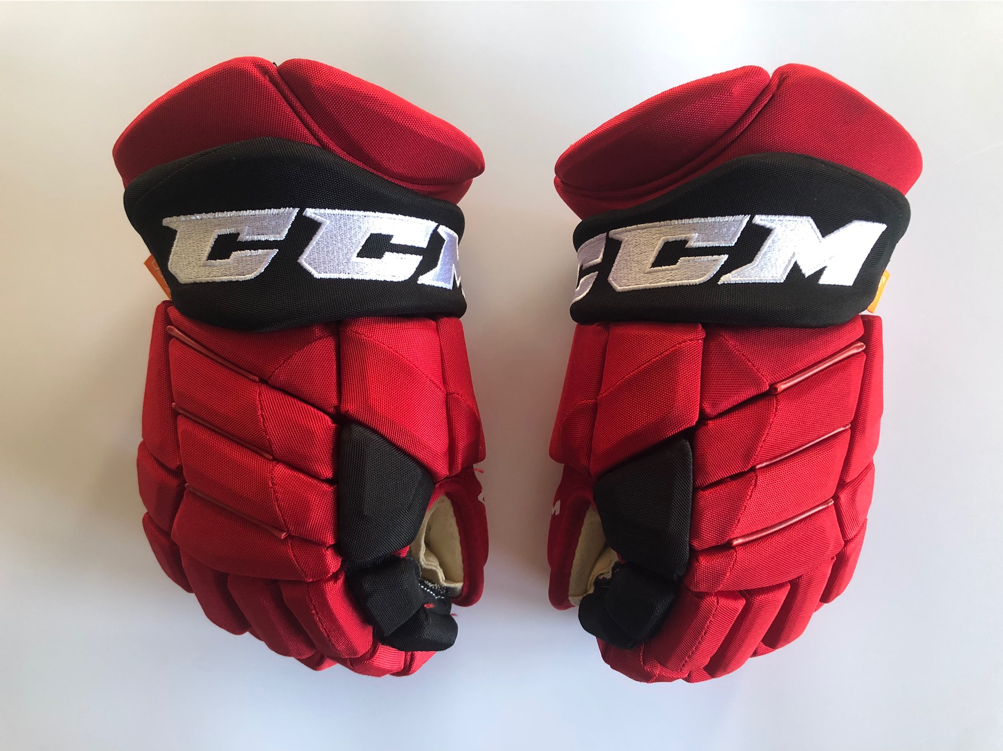 CCM 15" Pro Stock HGPJS Gloves Carolina Hurricanes SidelineSwap