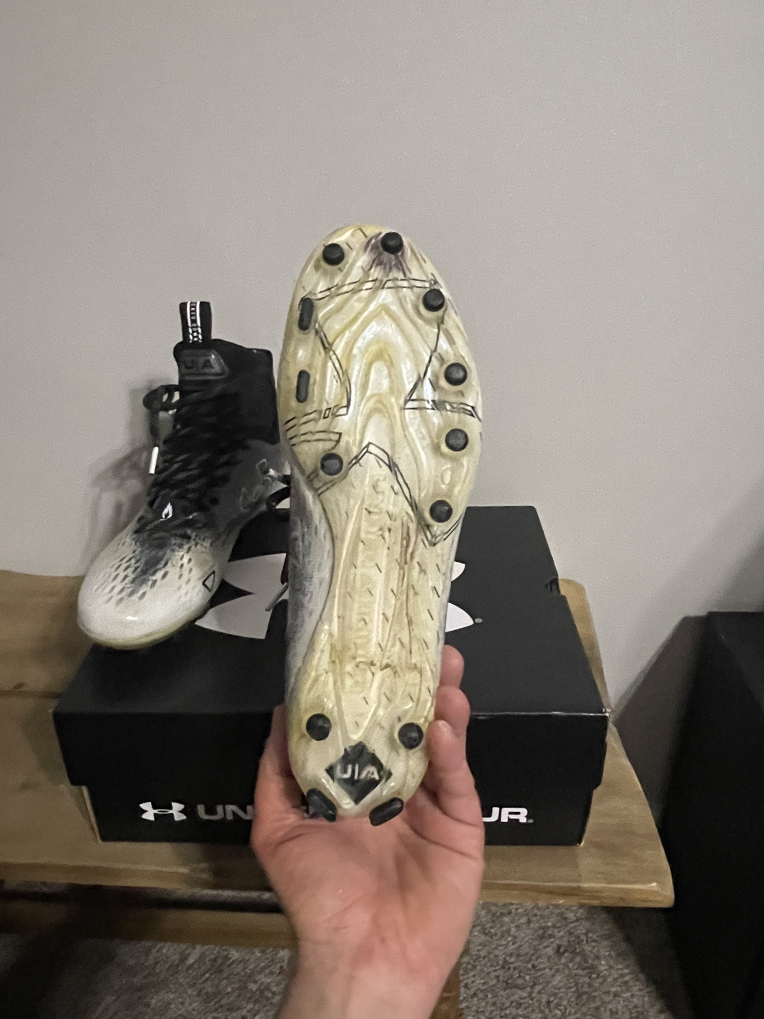 Under armor cleats 8.5 SidelineSwap