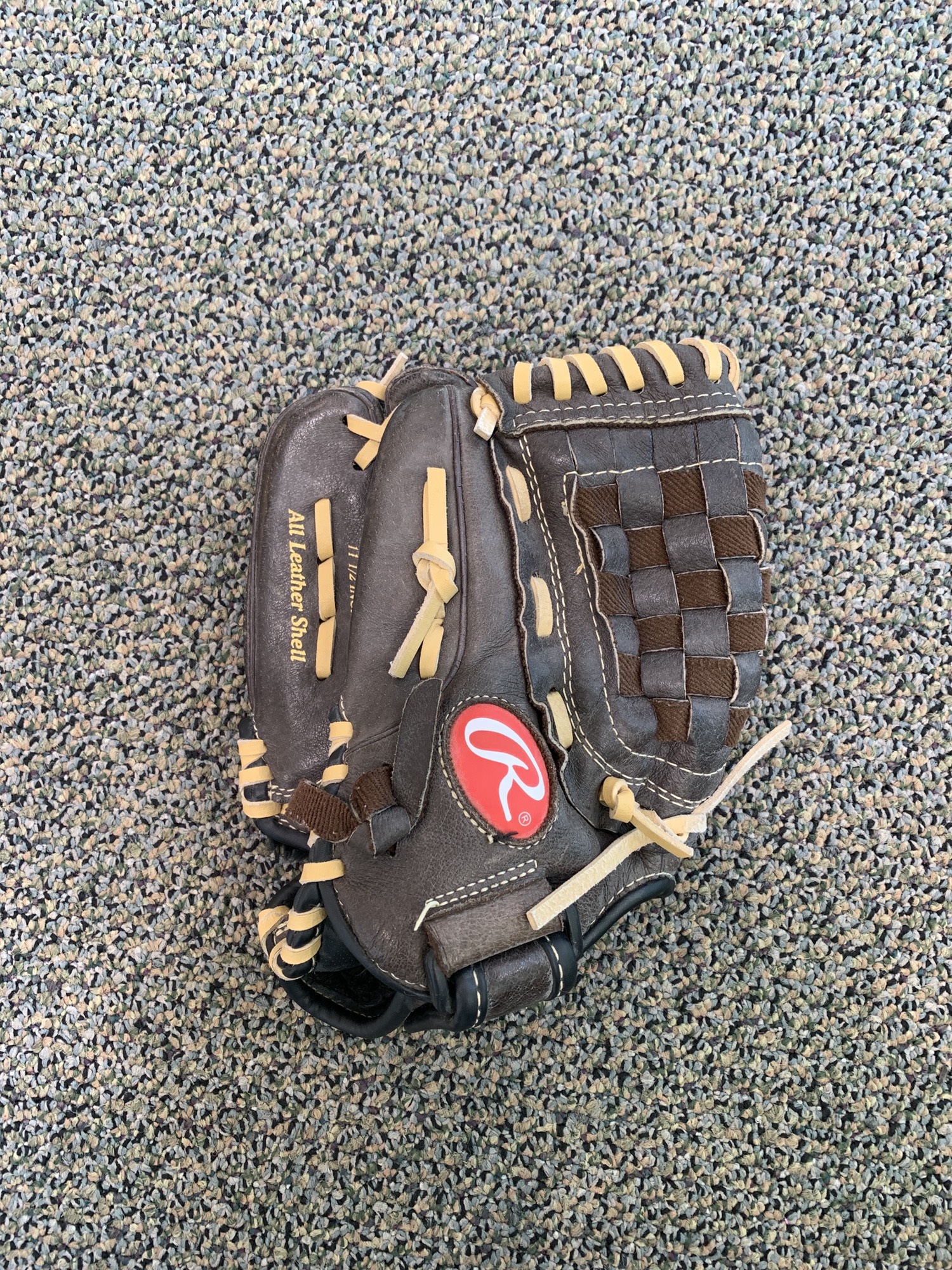 Used Rawlings Highlight Series Left Hand Throw Infield Baseball Glove